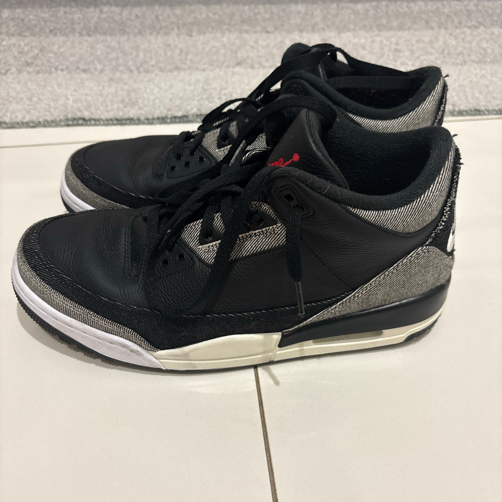 Levi's × Nike Air Jordan 3 Retro SP "Black and White" (LEVI'S Tab)