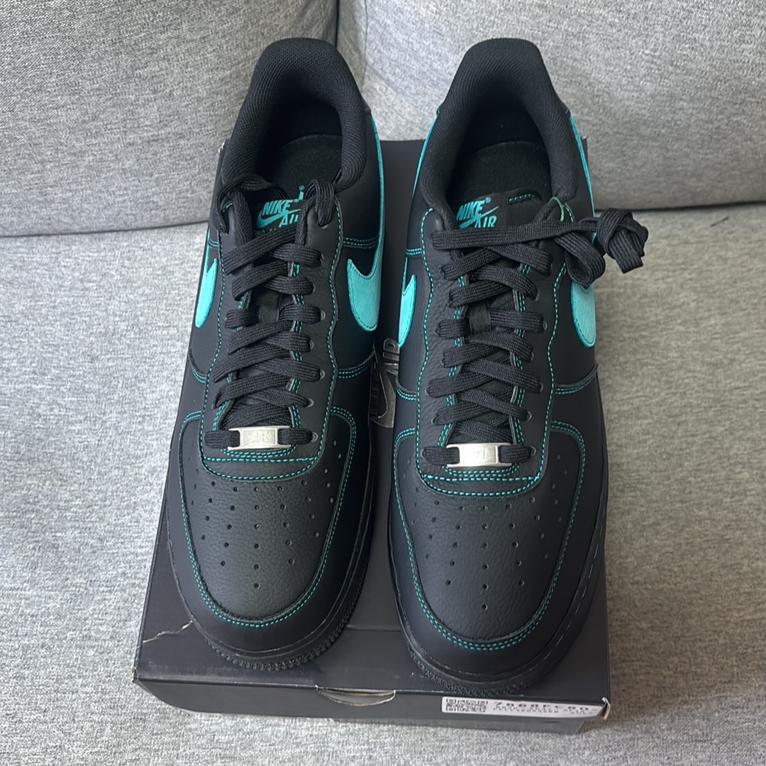 Nike Air Force 1 Low "Black Tiffany"