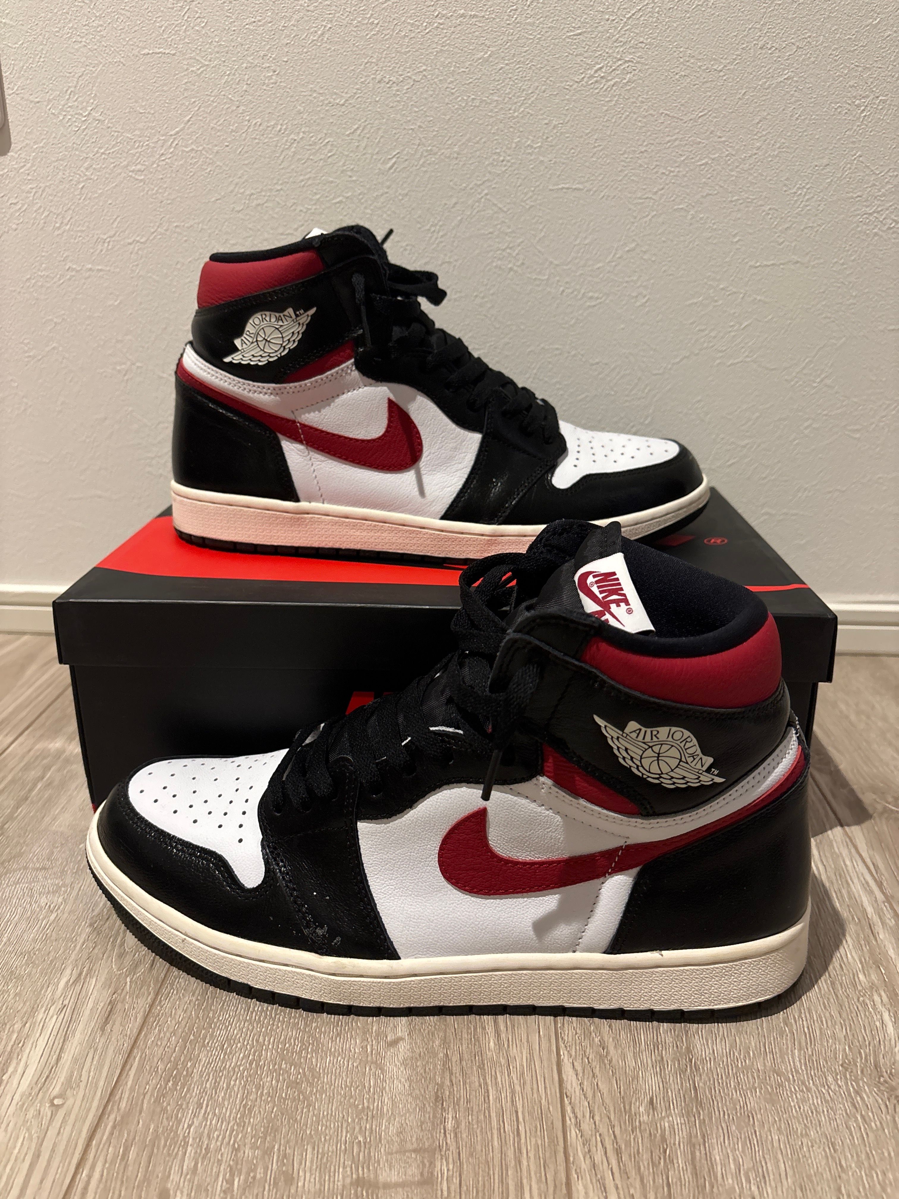 Nike Air Jordan 1 Retro High "Black/White/Sail/Gym Red"    