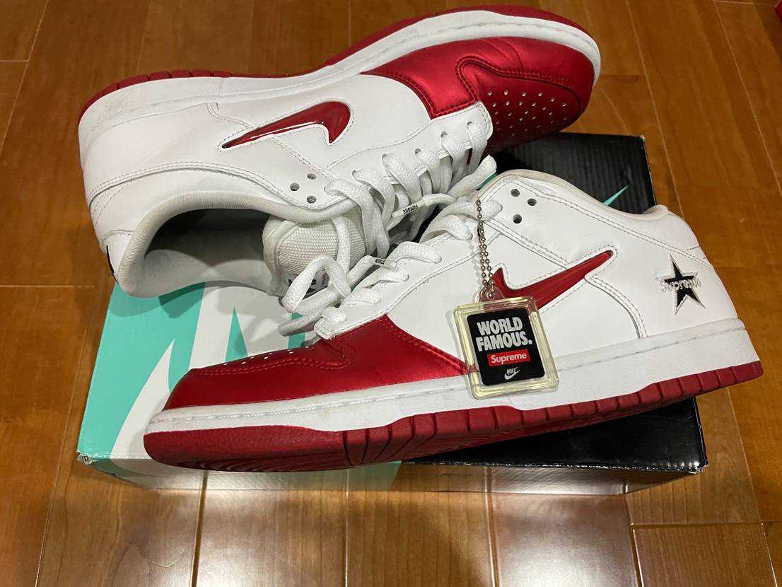 Supreme × Nike Dunk Low "Varsity Red/White"