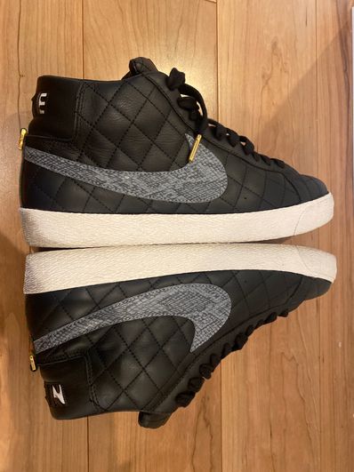Supreme × Nike SB Blazer "Black"