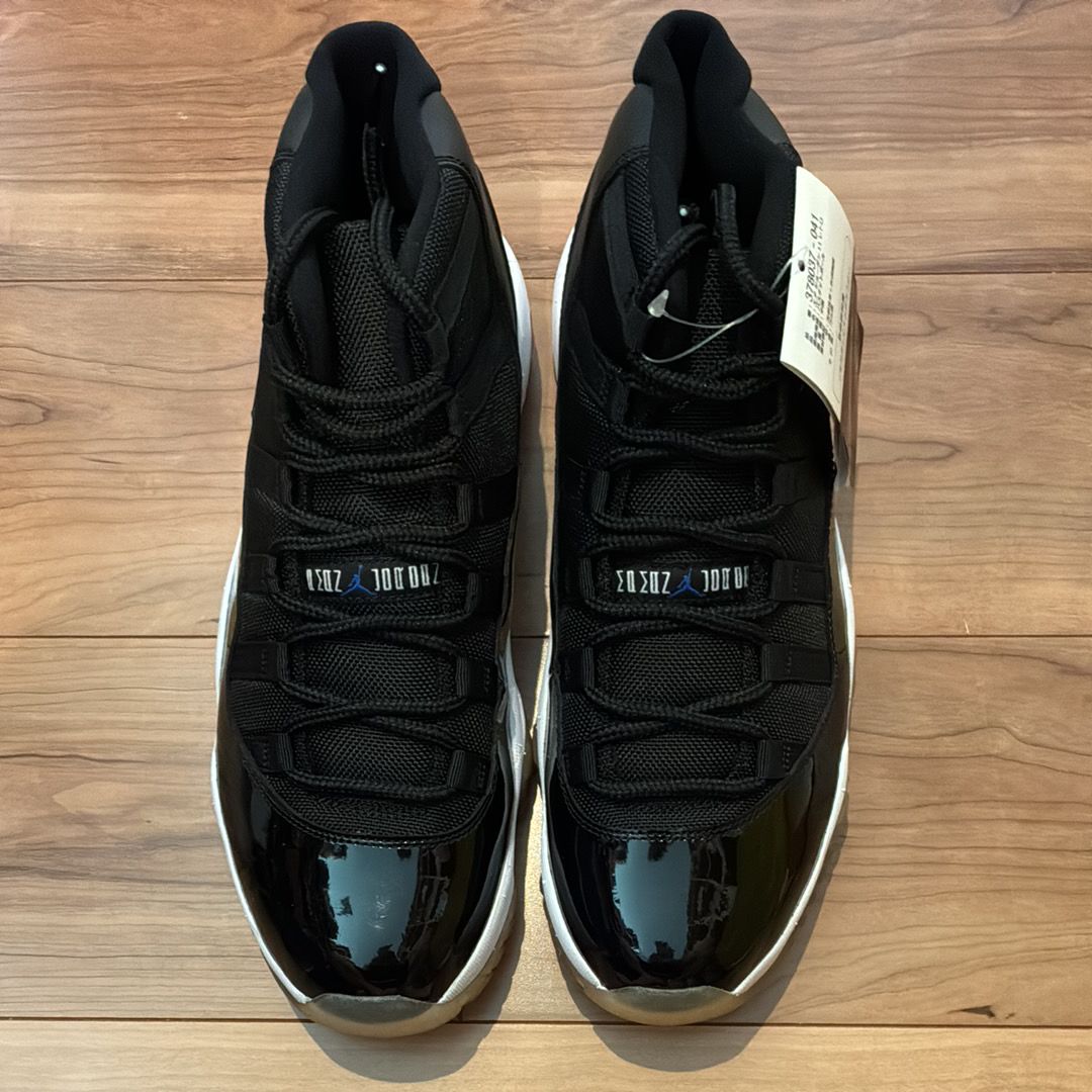 NIKE AIR JORDAN 11 RETRO SPACE JAM (2009)