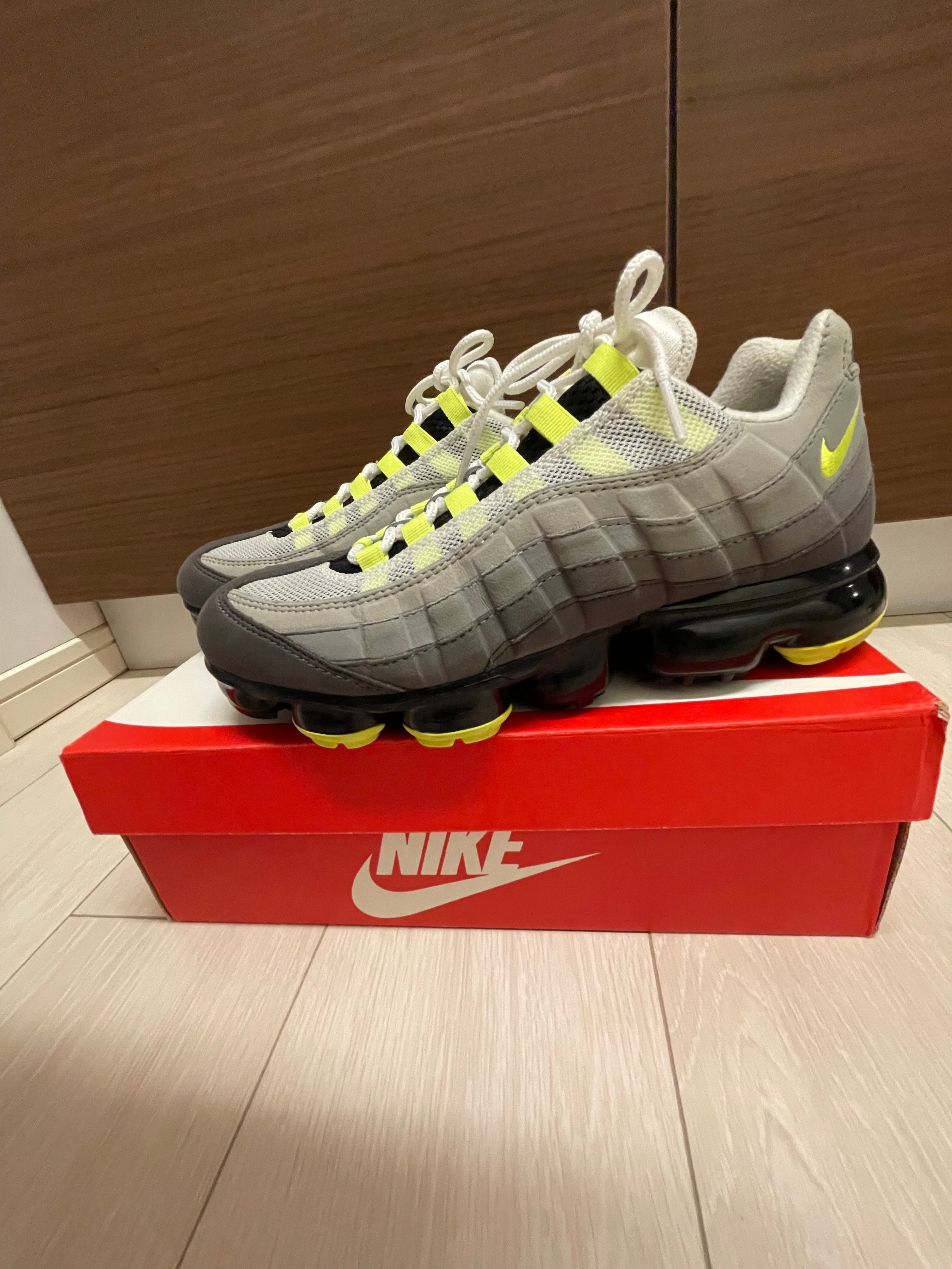 Nike Air Vapormax 95 "Neon"