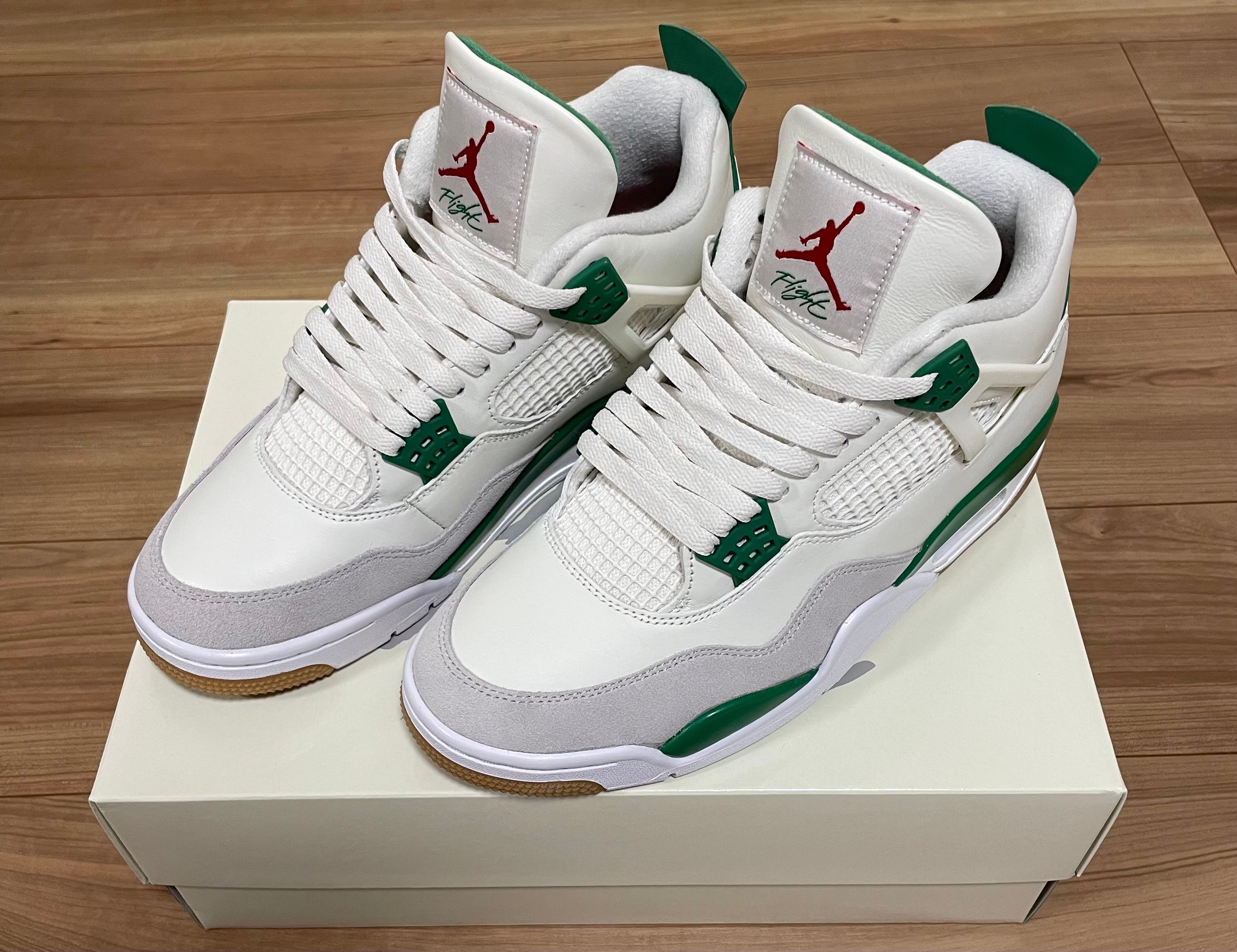 Nike SB × Air Jordan 4 Retro SP "Pine Green"