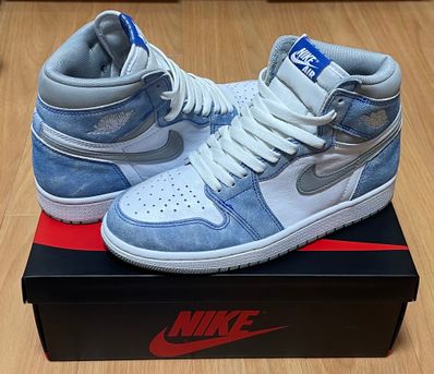 Nike Air Jordan 1 High OG "Hyper Royal"