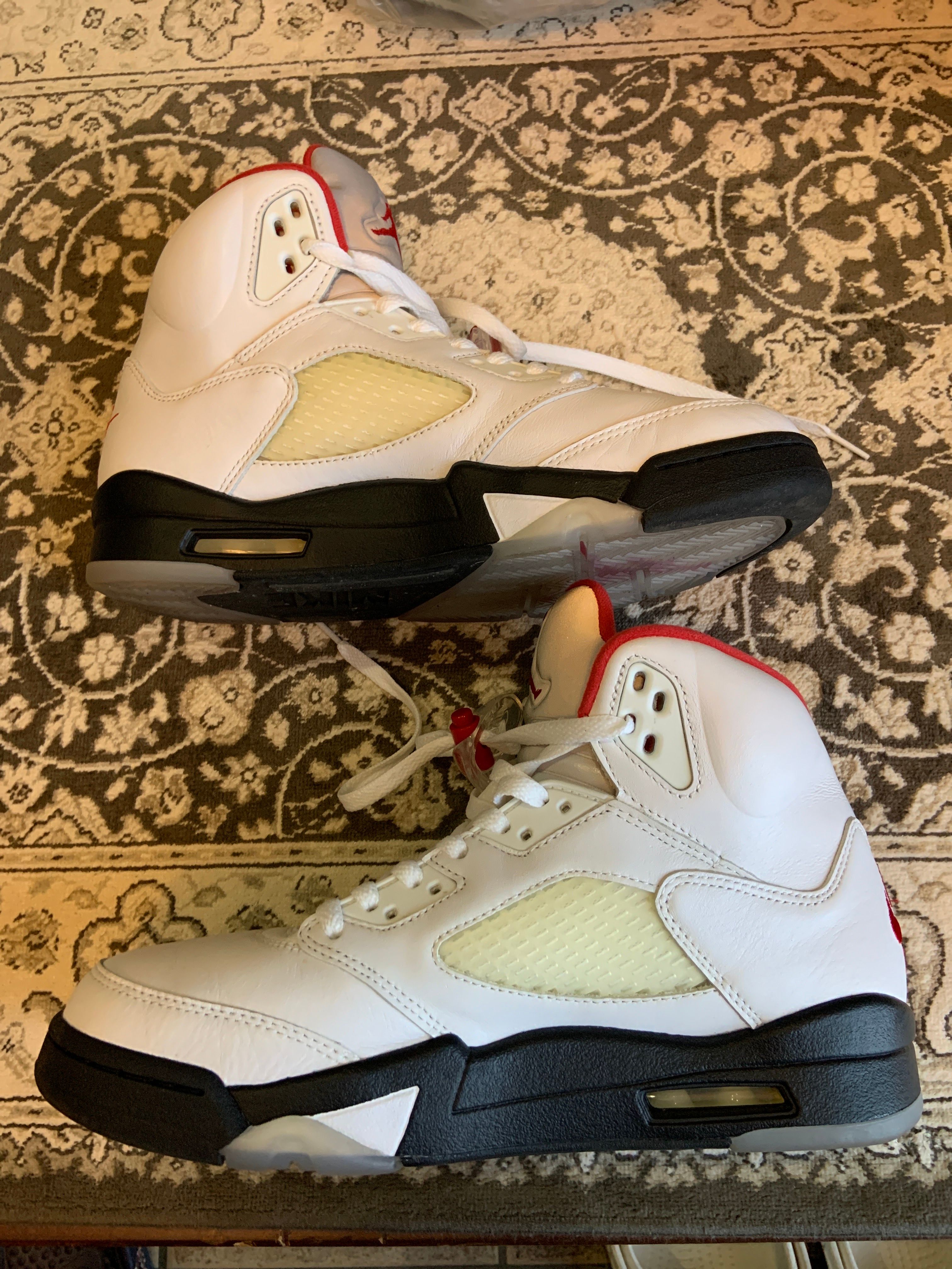 Nike Air Jordan 5 Retro "Fire Red" (2020)