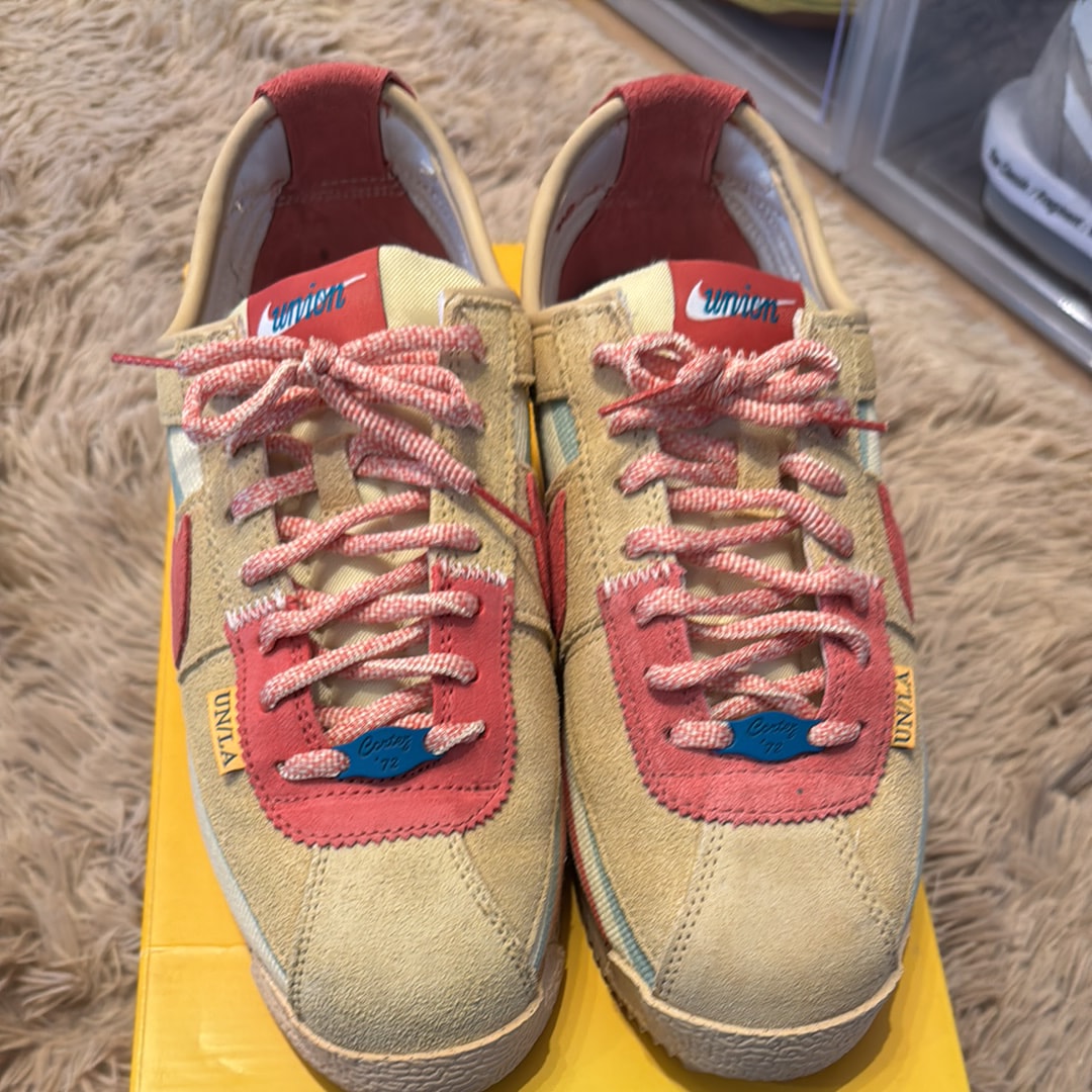 ユニオン × ナイキ コルテッツ "レッド/ベージュ"