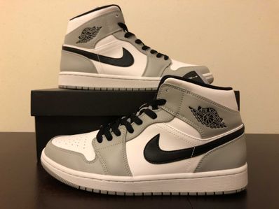 Nike Air Jordan 1 Mid "Light Smoke Grey/White/Black"
