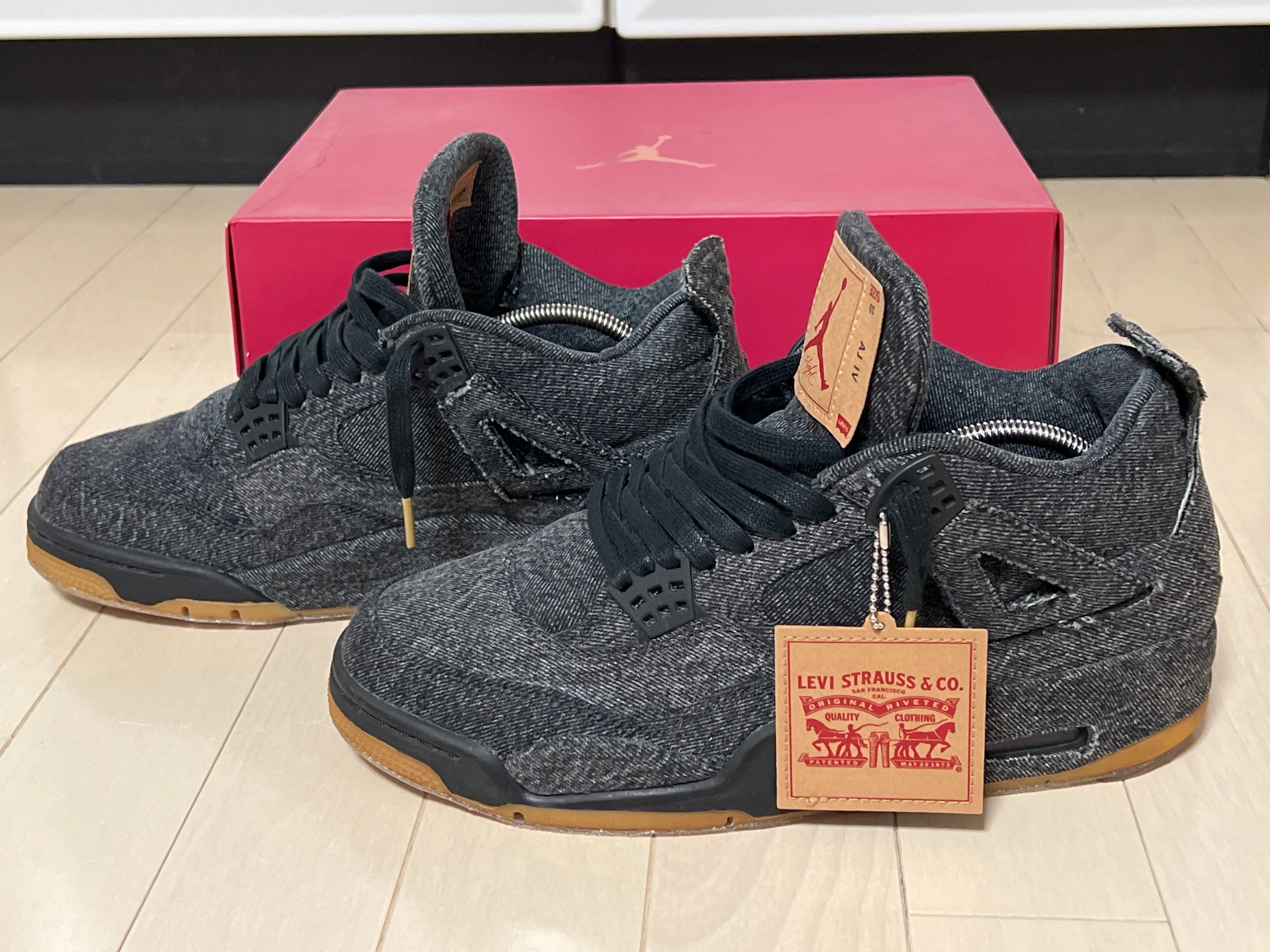 Nike × Levi's Air Jordan 4 "Black Denim" (Tag: ®)