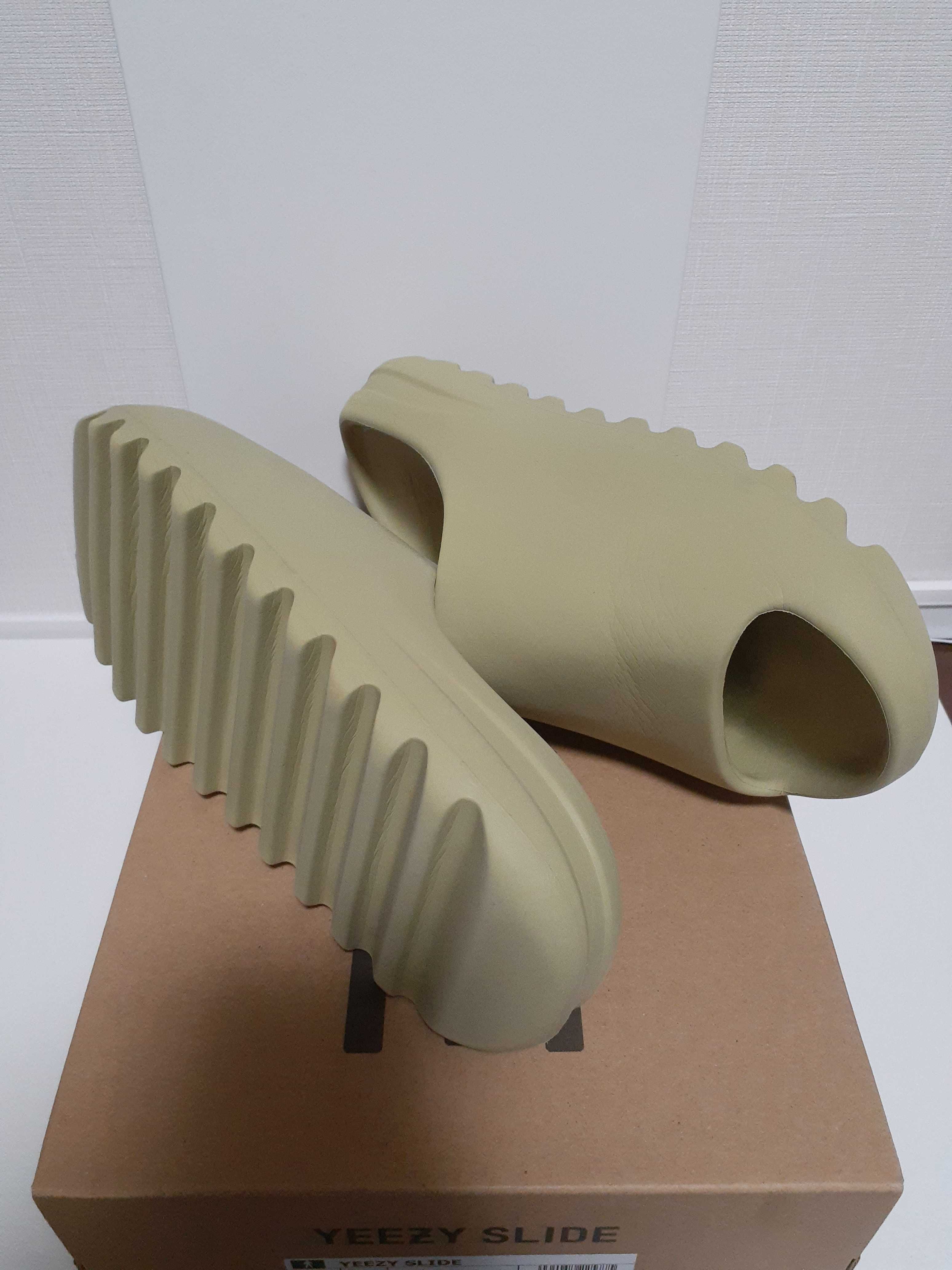 adidas YEEZY Slide "Resin" (GZ5551)