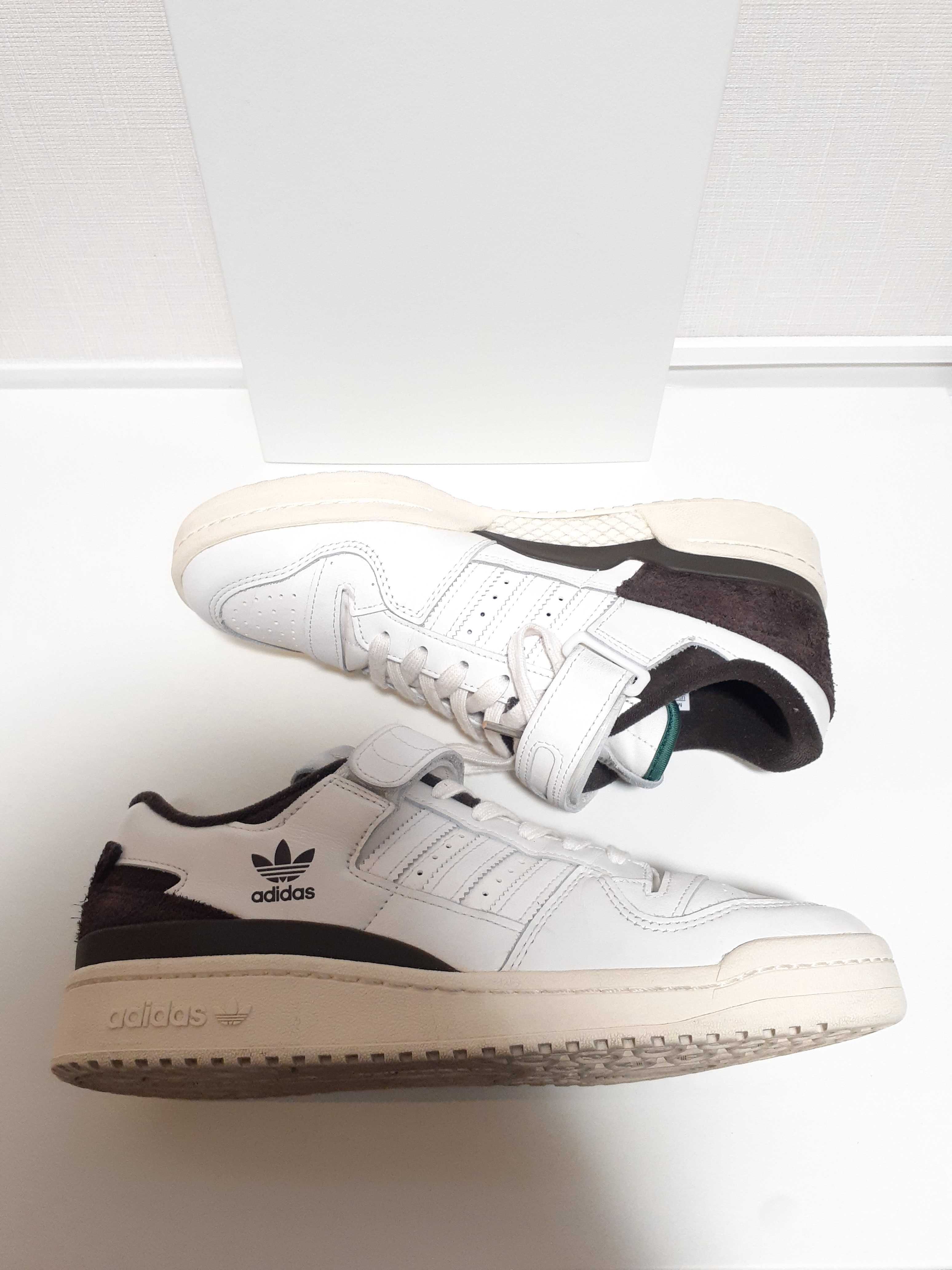adidas FORUM 84 LOW "CREAM WHITEト/COLLEGE GREEN/SILVER METALLIC"