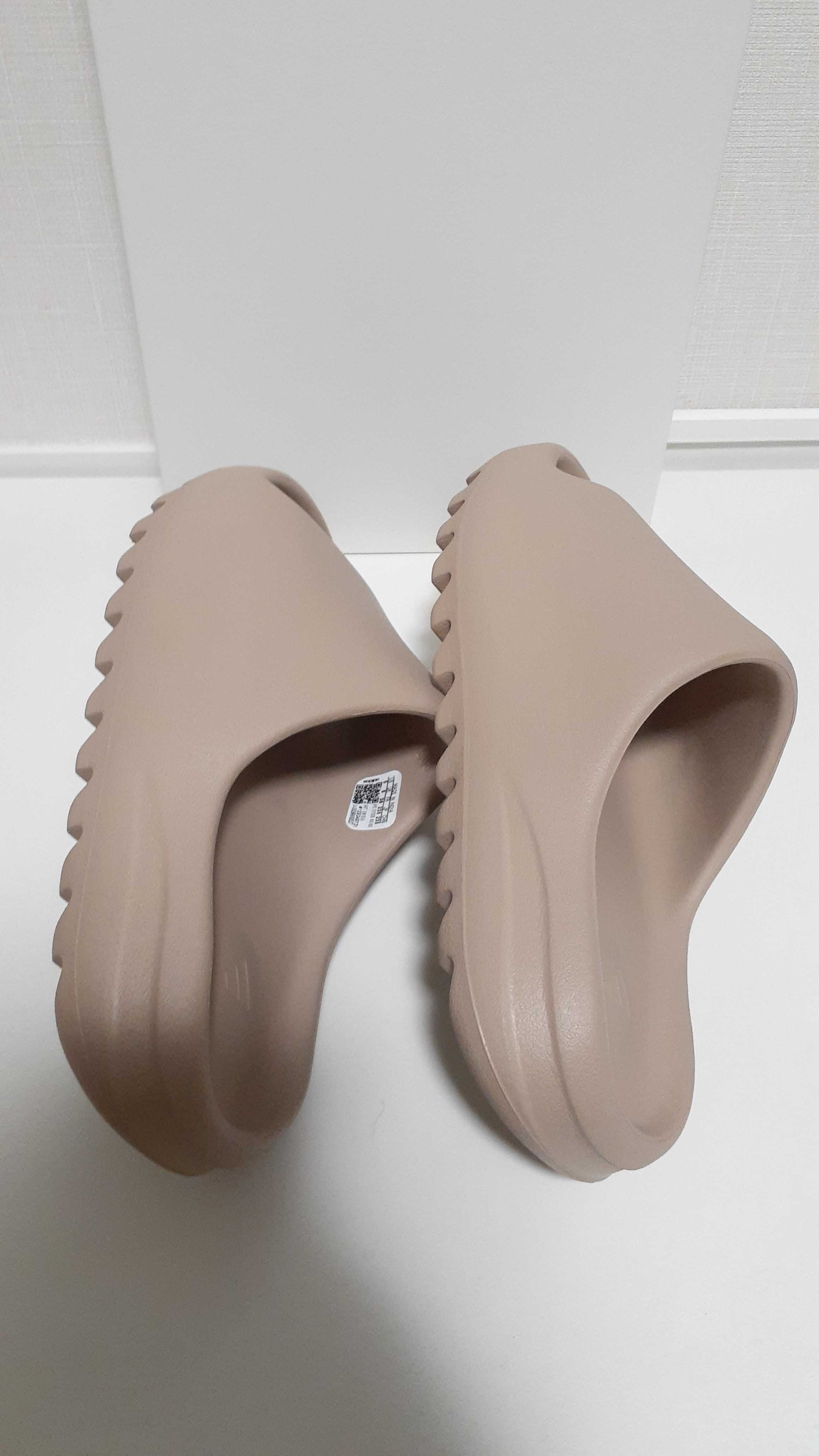 adidas YEEZY Slide "Pure" (GW1934)