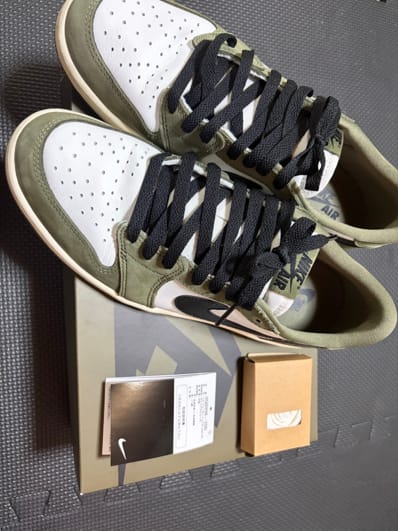 Nike Air Jordan 1 Low OG "Medium Olive and Summit White"