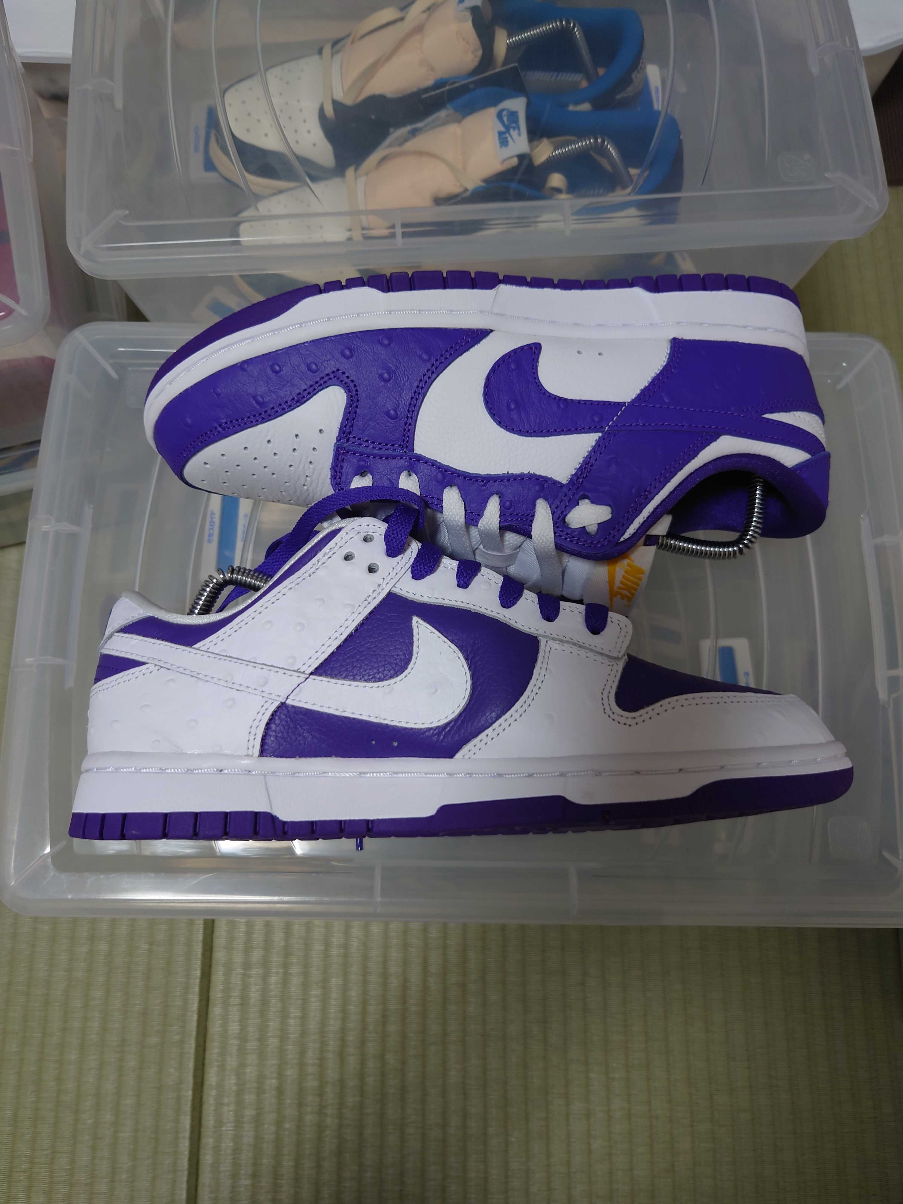 Nike Women's Dunk Low "Made You Look"