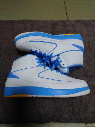 Nike Air Jordan 2 Retro Melo White/Varsity Maize/University Blue (2018)