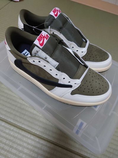 Travis Scott × Nike Air Jordan 1 Low OG SP "Reverse Olive"