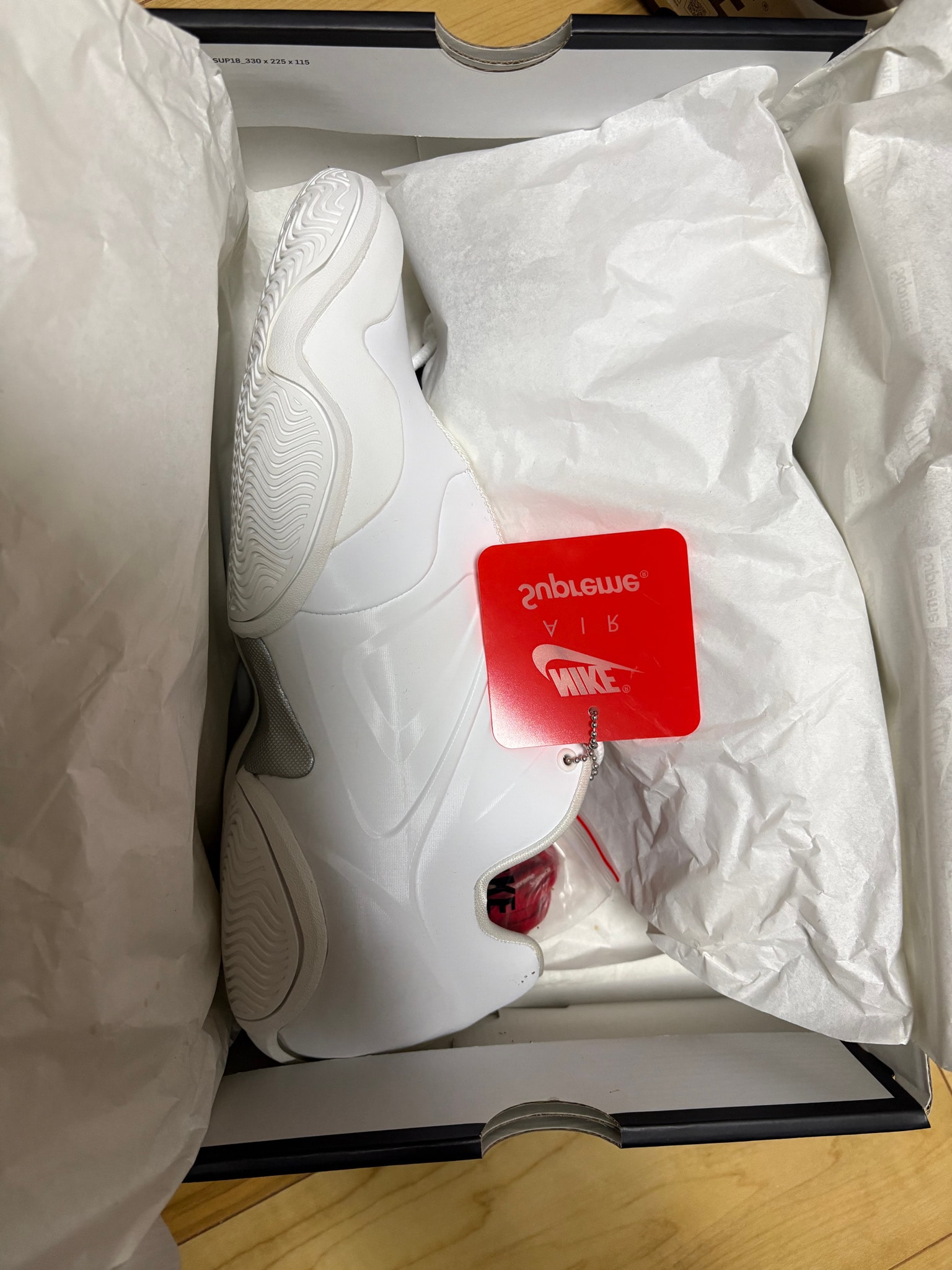 Supreme × Nike Air Zoom Courtposite "White"