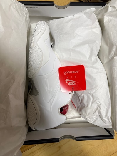 Supreme × Nike Air Zoom Courtposite "White"