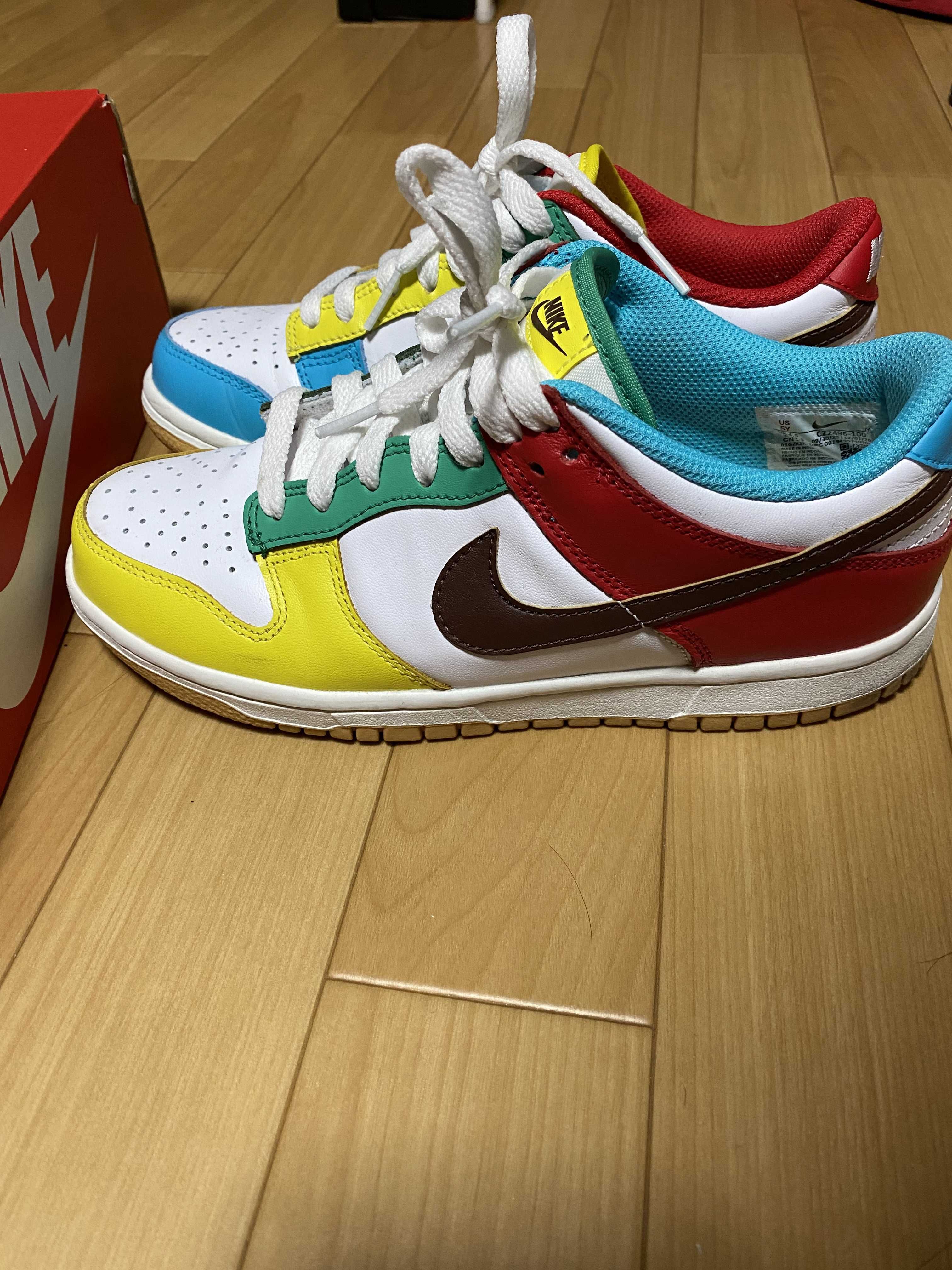 NIKE GS DUNK LOW SE "FREE 99" "LIGHT CHOCOLATE/ROMA GREEN"