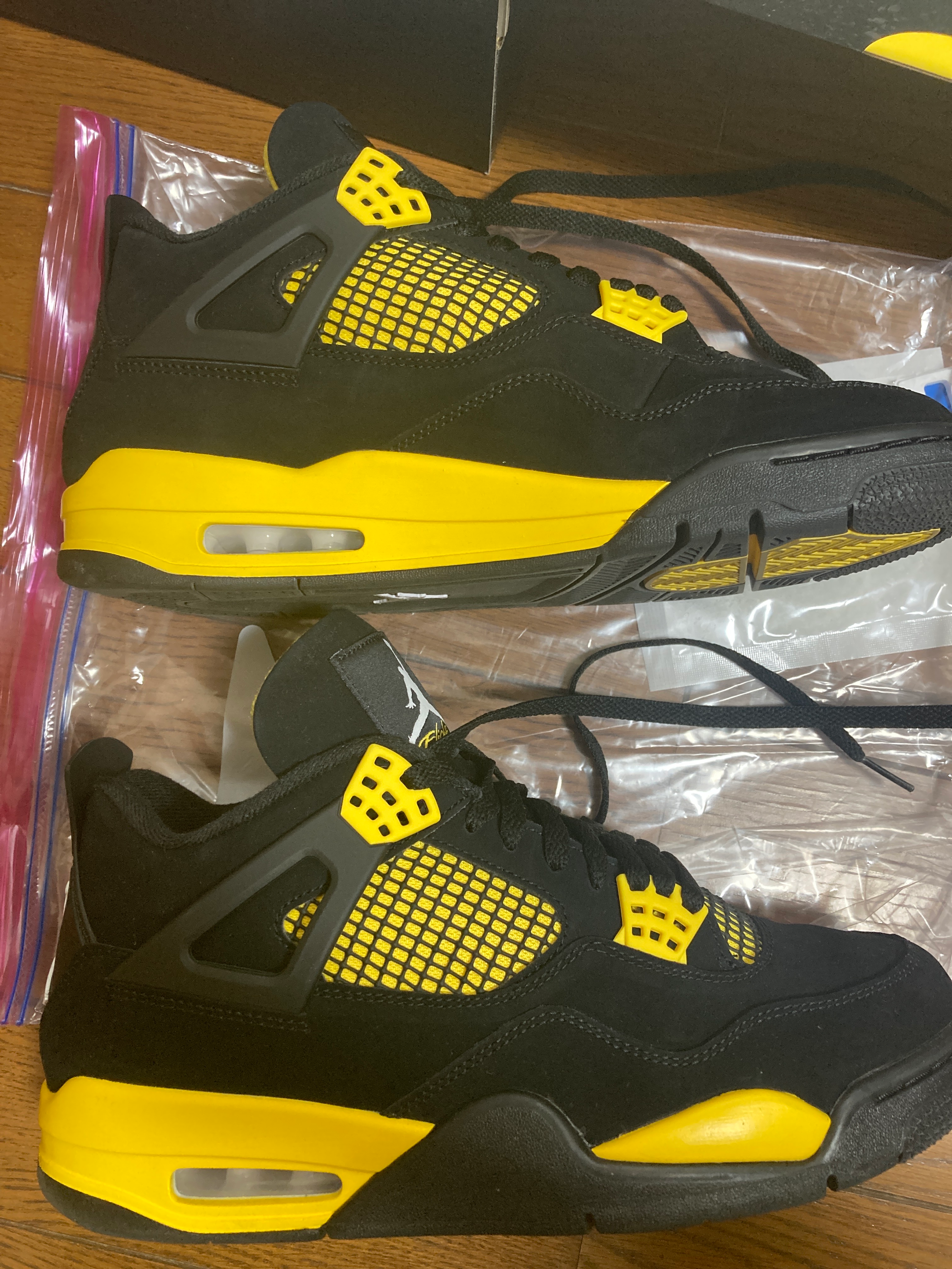 Nike Air Jordan 4 Retro "Thunder"(2023)