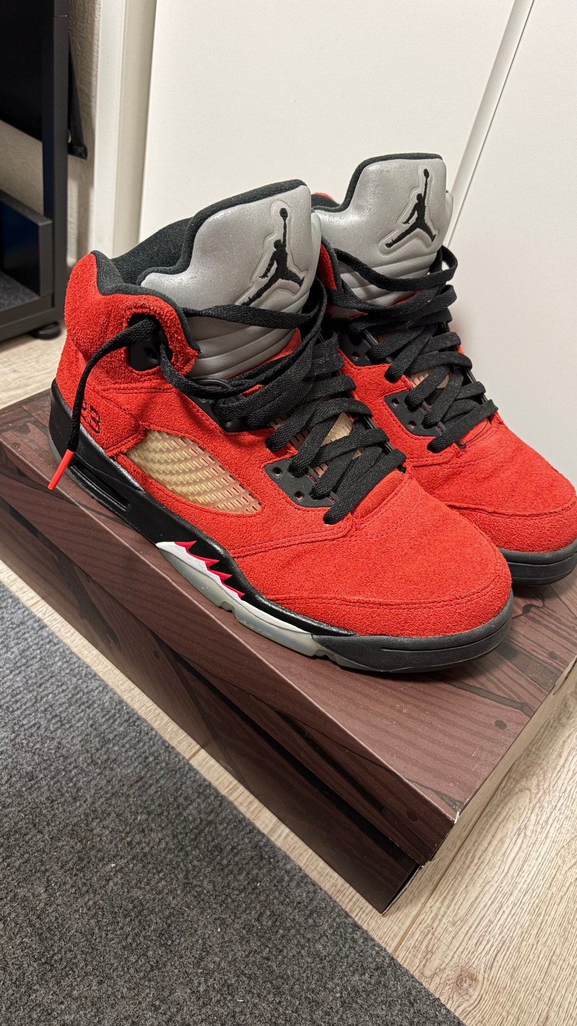 Nike Air Jordan 5 "Toro Bravo"