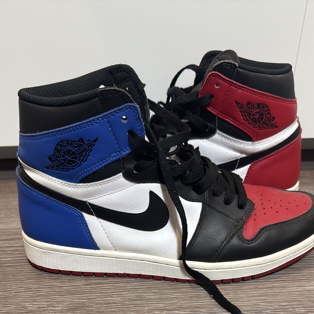 Nike Air Jordan 1 Retro High "Top 3"