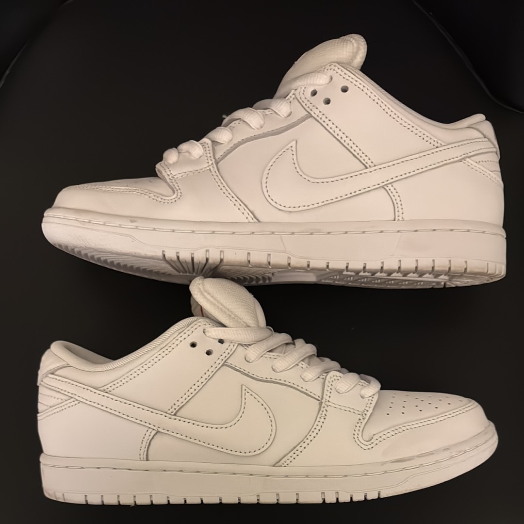 Nike SB Dunk Low Pro ISO "Triple White"