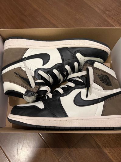 Nike Air Jordan 1 High OG "Sail/Dark Mocha/Black"