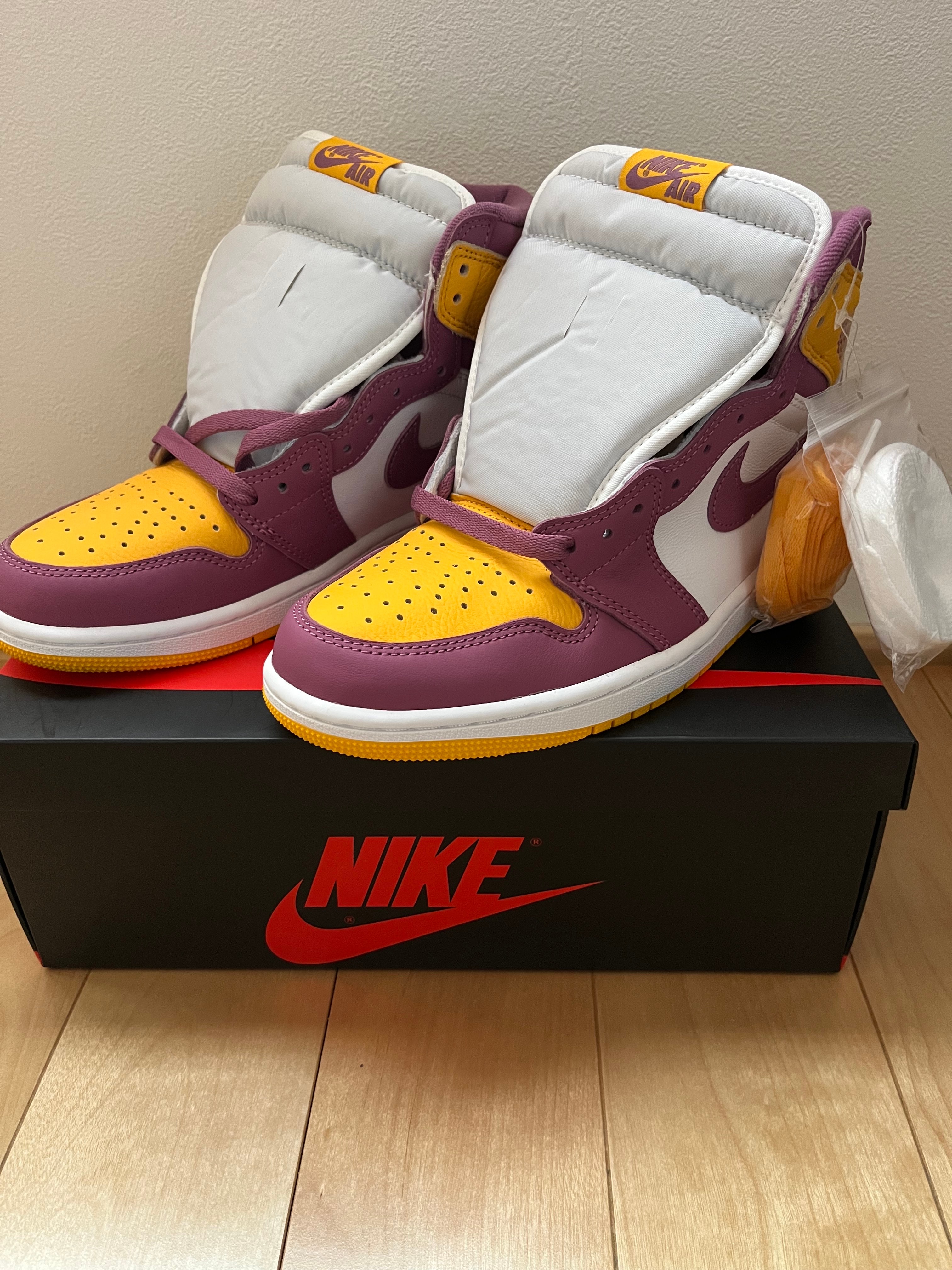 Nike Air Jordan 1 High OG "Brotherhood"