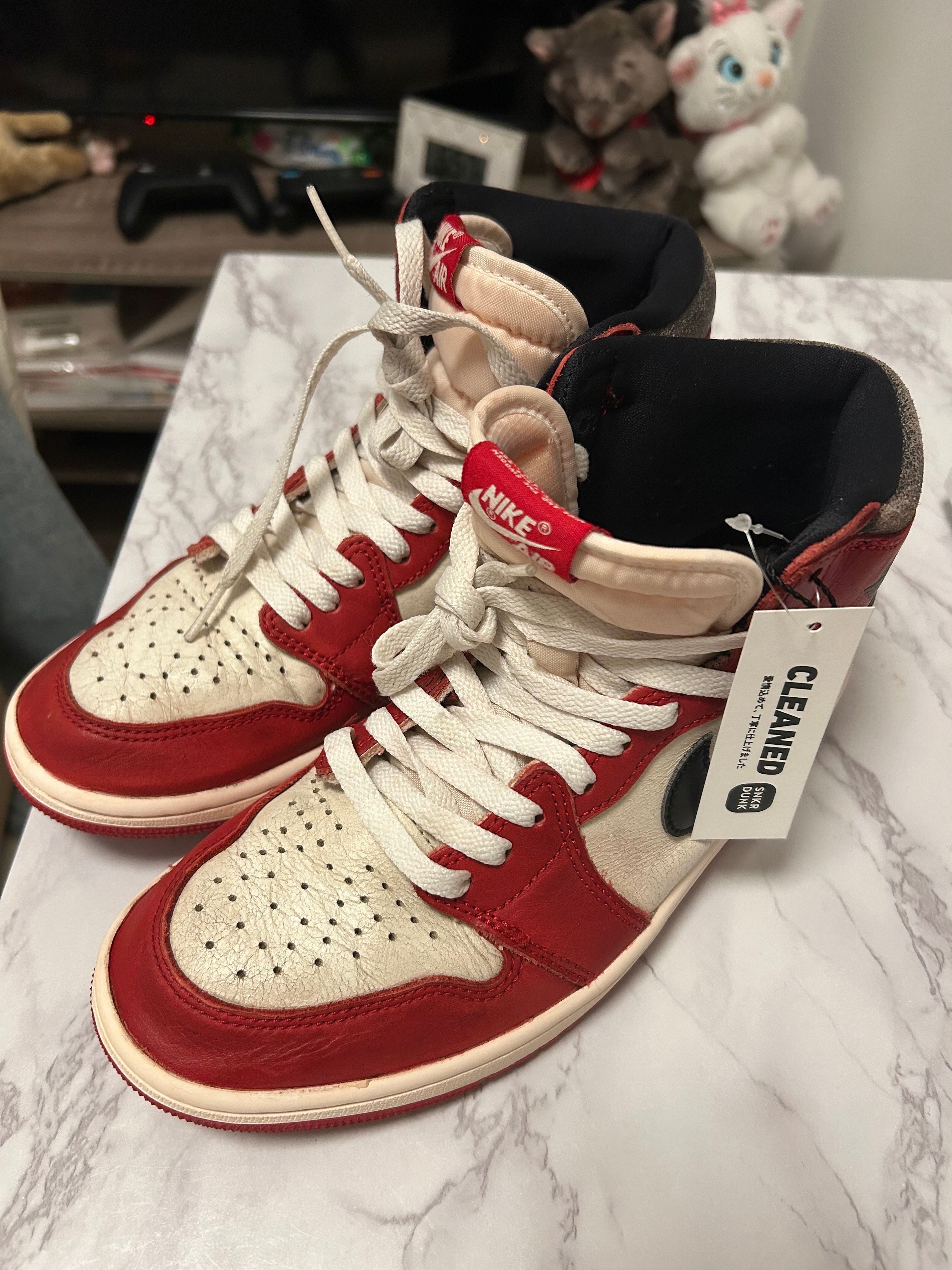 Nike Air Jordan 1 High OG "Lost & Found/Chicago"