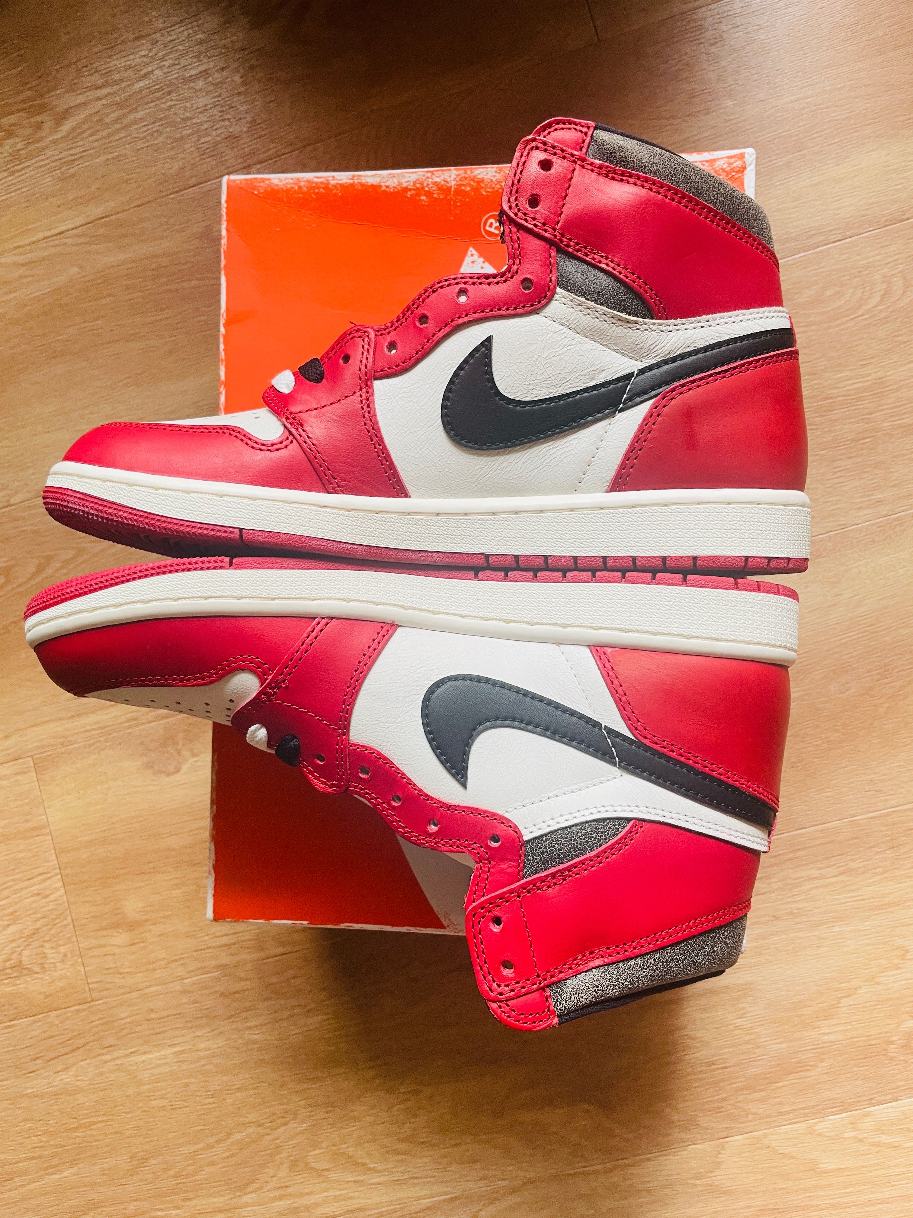 Nike Air Jordan 1 High OG "Lost & Found/Chicago"