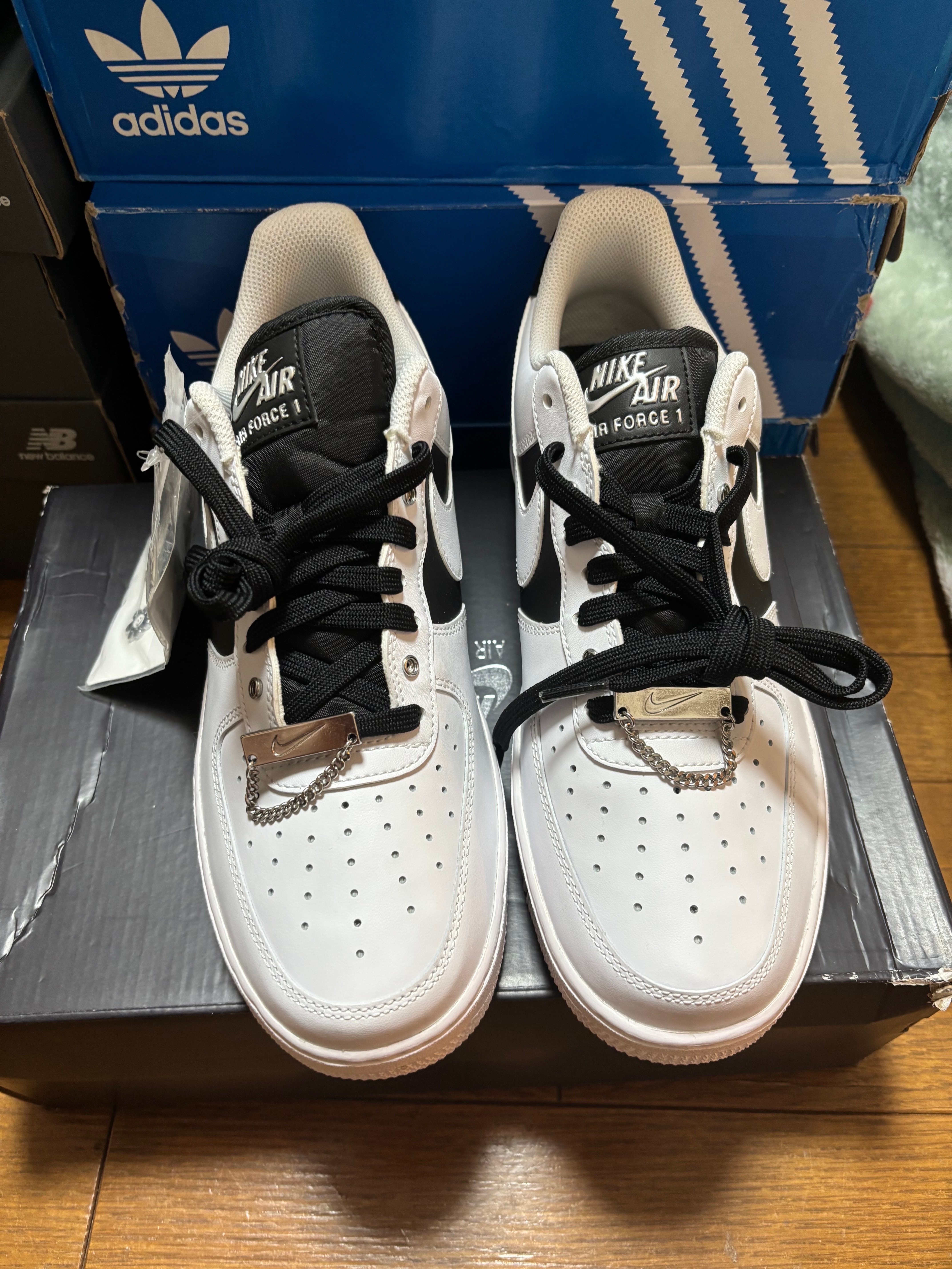 ナイキ エアフォース1 ロー シルバー スナップ ボタン \"ホワイト\" ナイキ エアフォース1 ロー シルバースナップボタン 