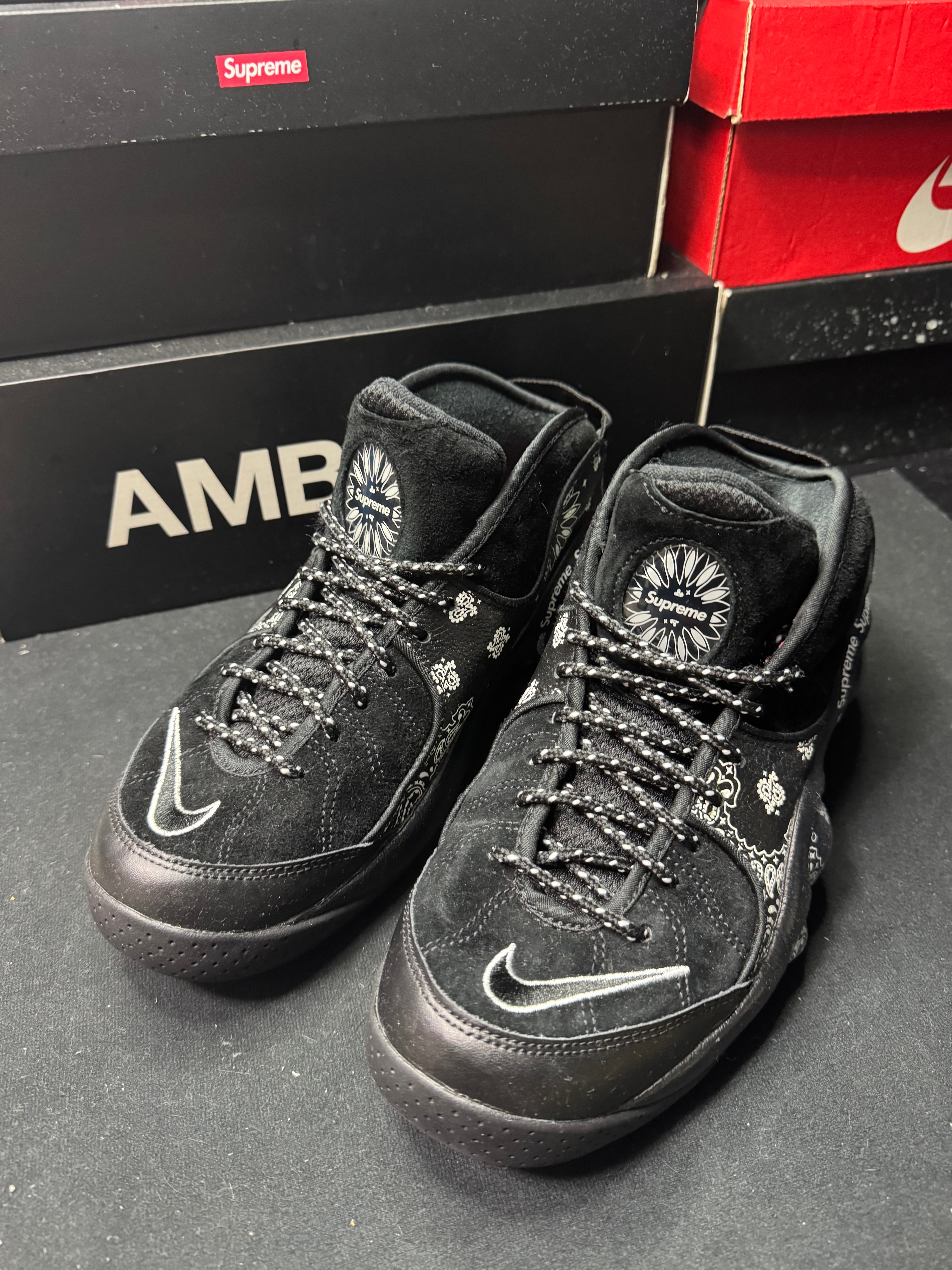 Supreme × Nike Air Zoom Flight 95 SP "Black/White"