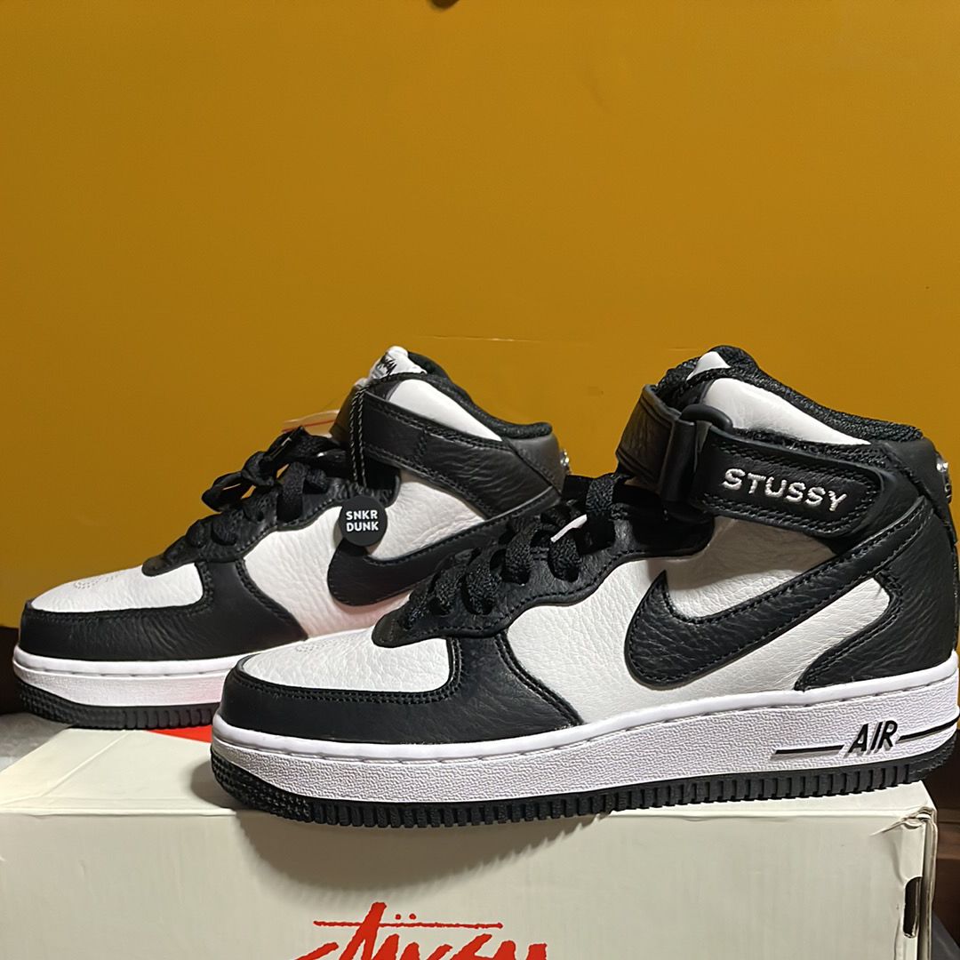 Stussy × Nike Air Force 1 Mid "Black and Light Bone"