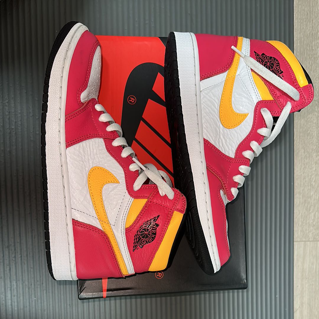 Nike Air Jordan 1 High OG "Light Fusion Red"