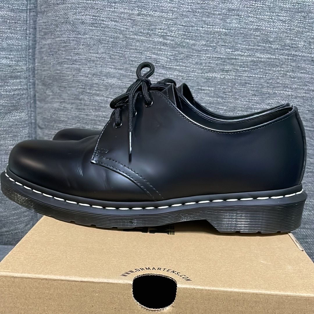 Dr.Martens 1461 White Stitch 3 Hole Shoes "Black"