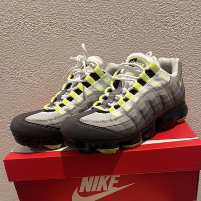 Nike Air Vapormax 95 "Neon"