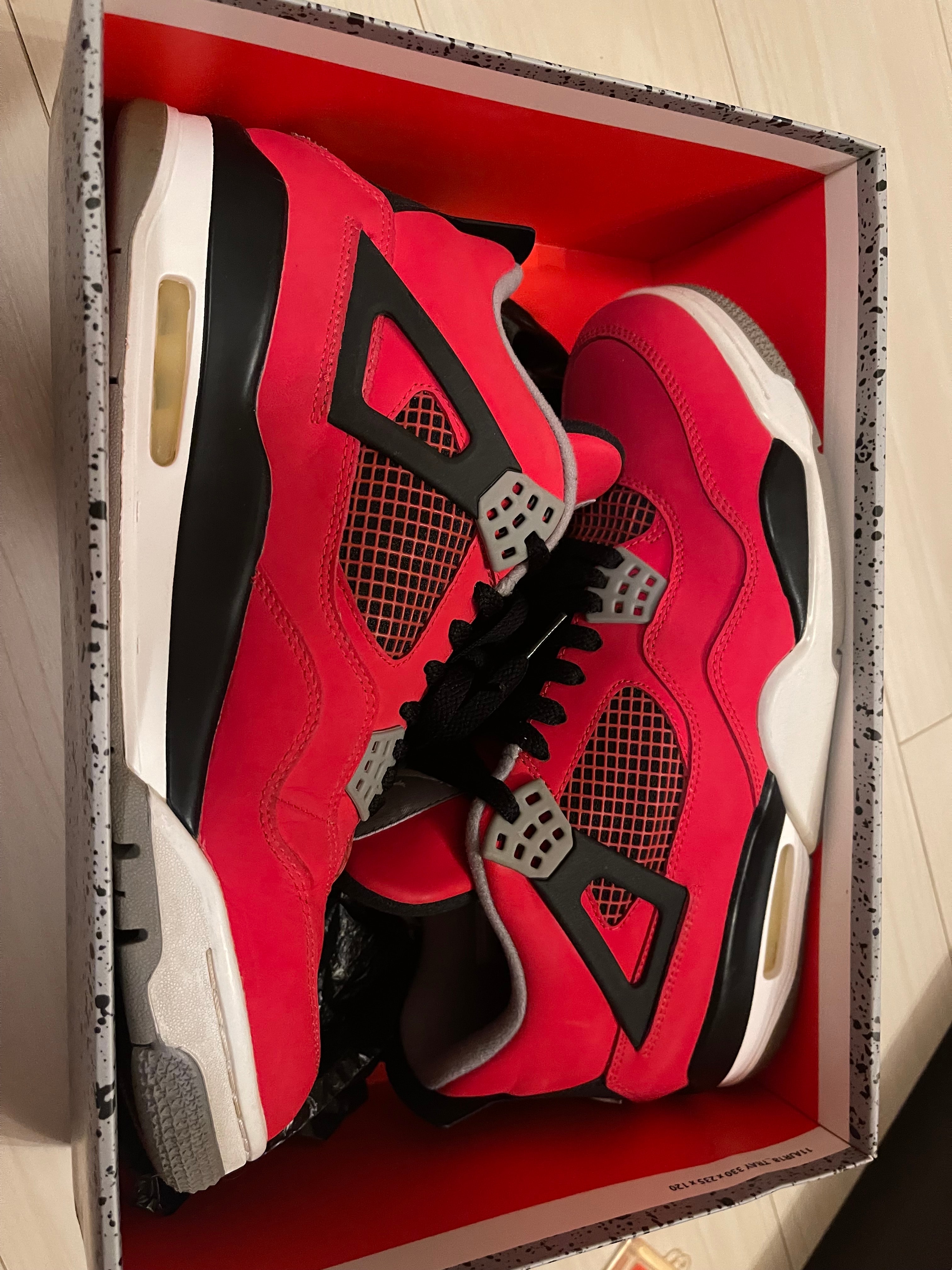 Nike Air Jordan 4 Retro "Toro Bravo"