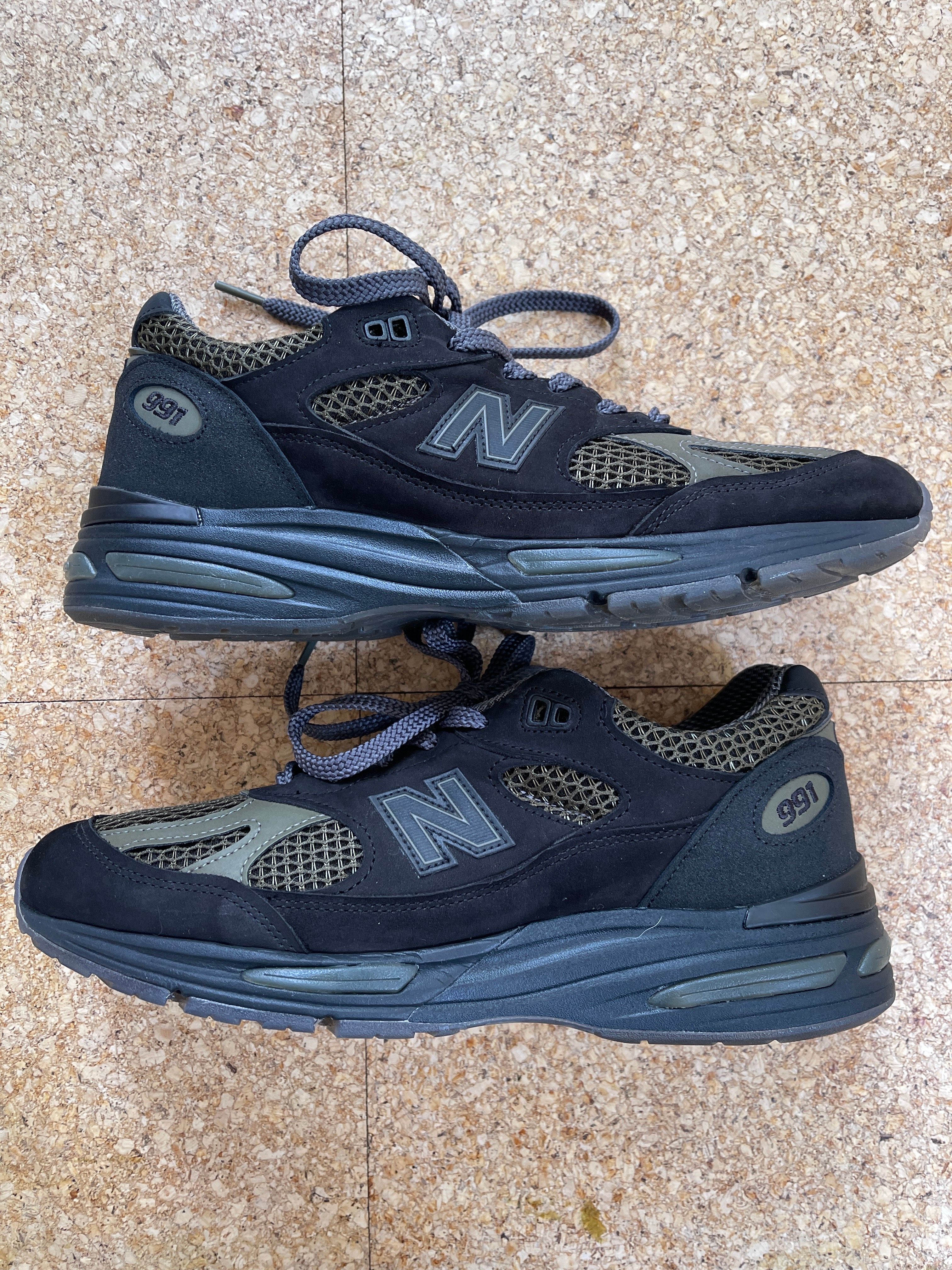 Stone Island × New Balance 991V2 "Black"