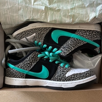 Nike SB Dunk Low "Elephant/Safari"
