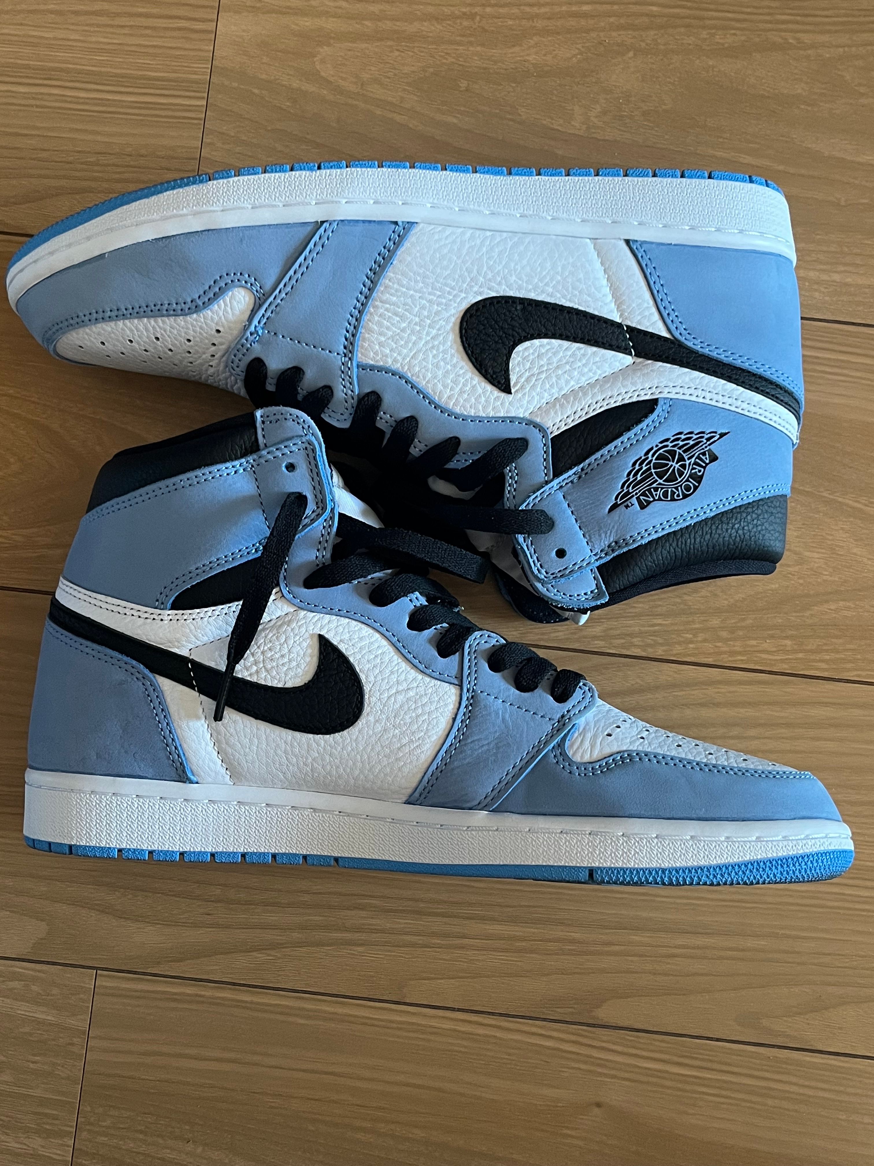Nike Air Jordan 1 High OG "University Blue"