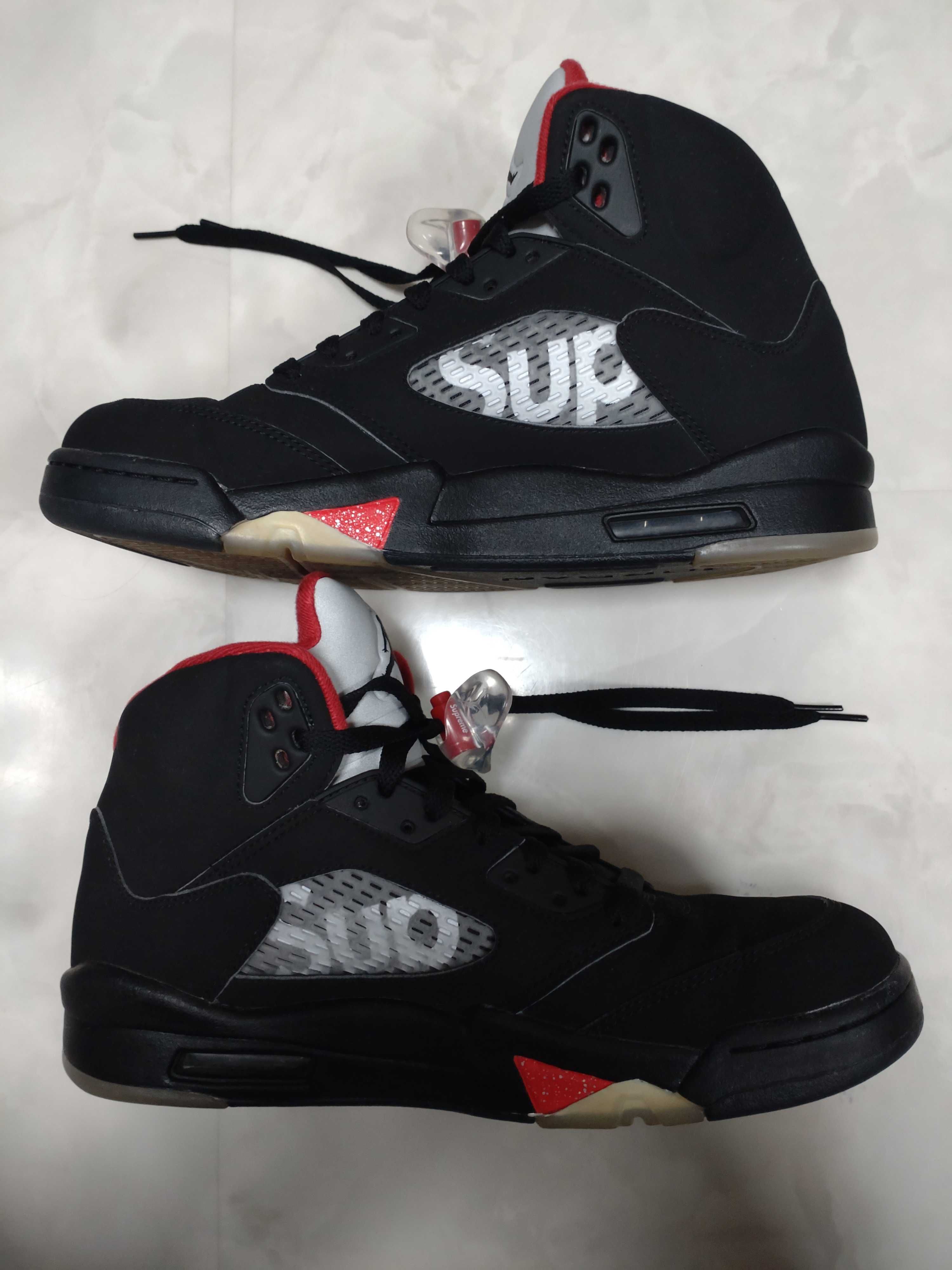 Supreme × Nike Air Jordan 5 Retro "Black"