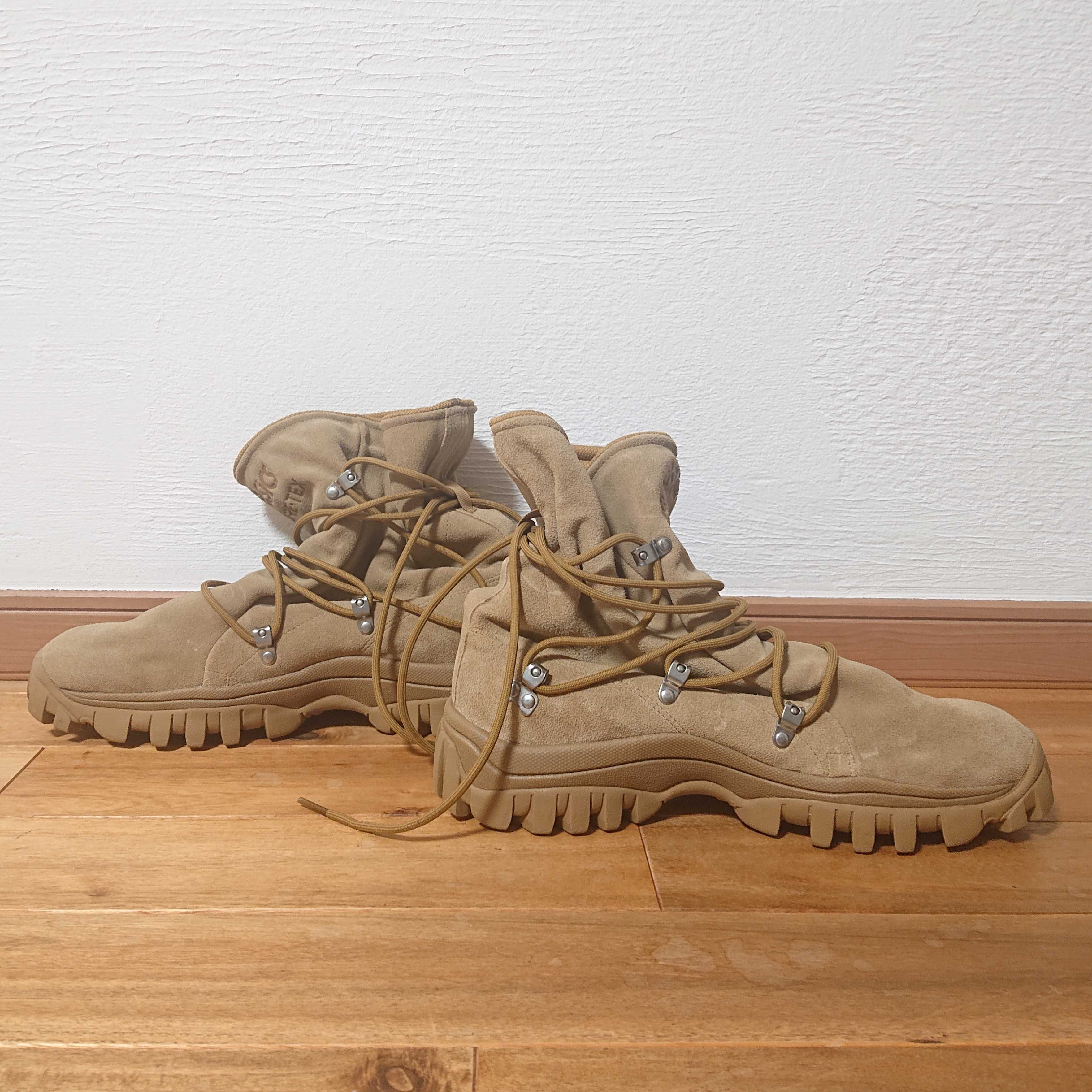 ノンネイティブ × アシックス ゲルイエッティ トウキョウ ハイ ゴアテックス "ベージュ/ベージュ"