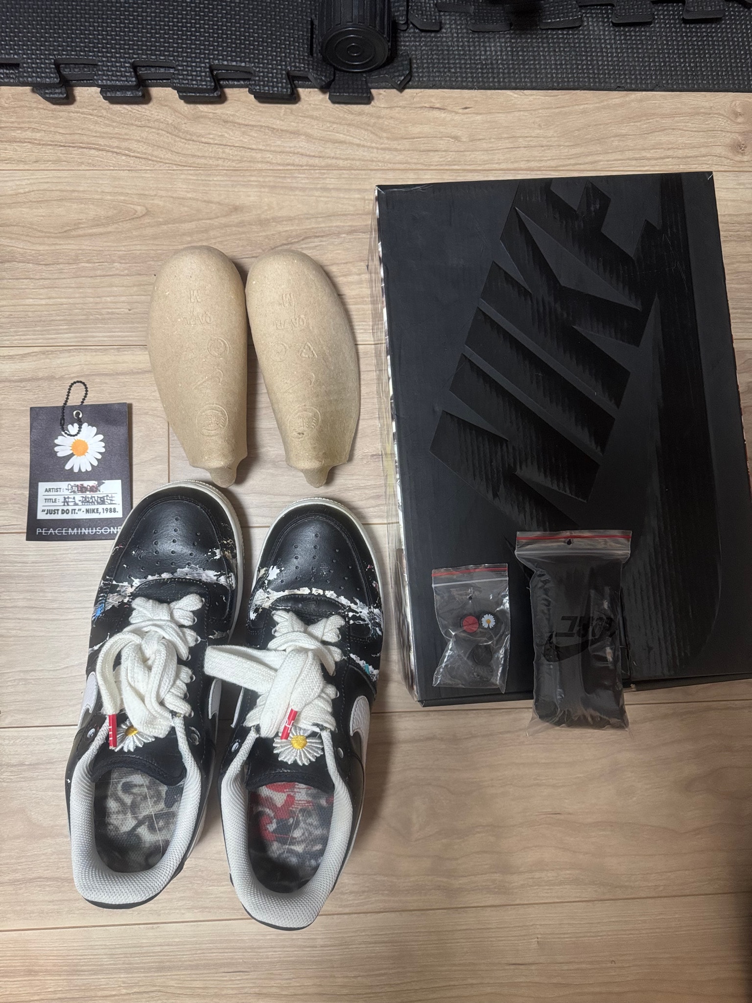 PEACEMINUSONE × Nike Air Force 1 Low Para Noise "Black" / G-DRAGON