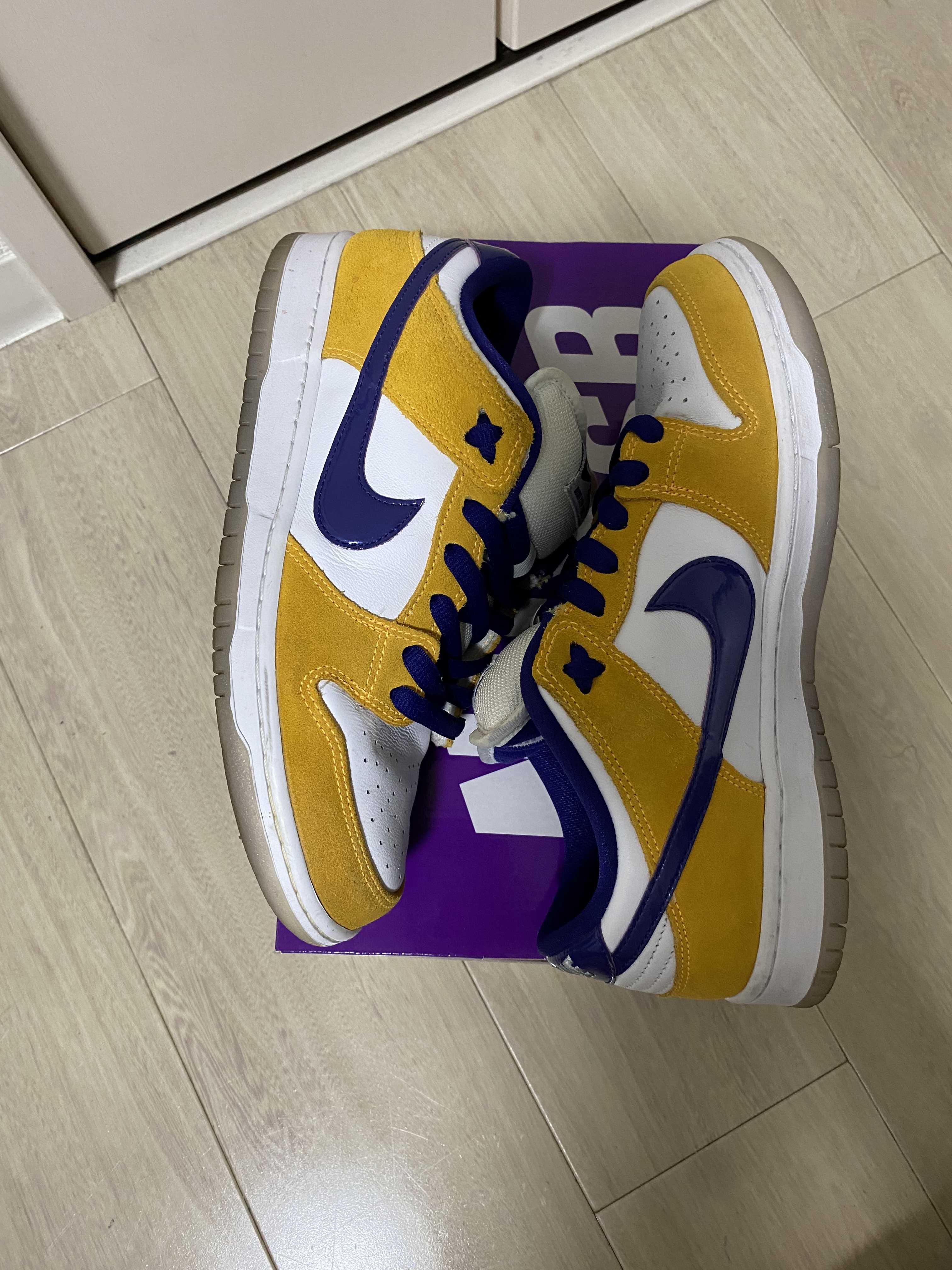 Nike SB Dunk Low "Laser Orange"