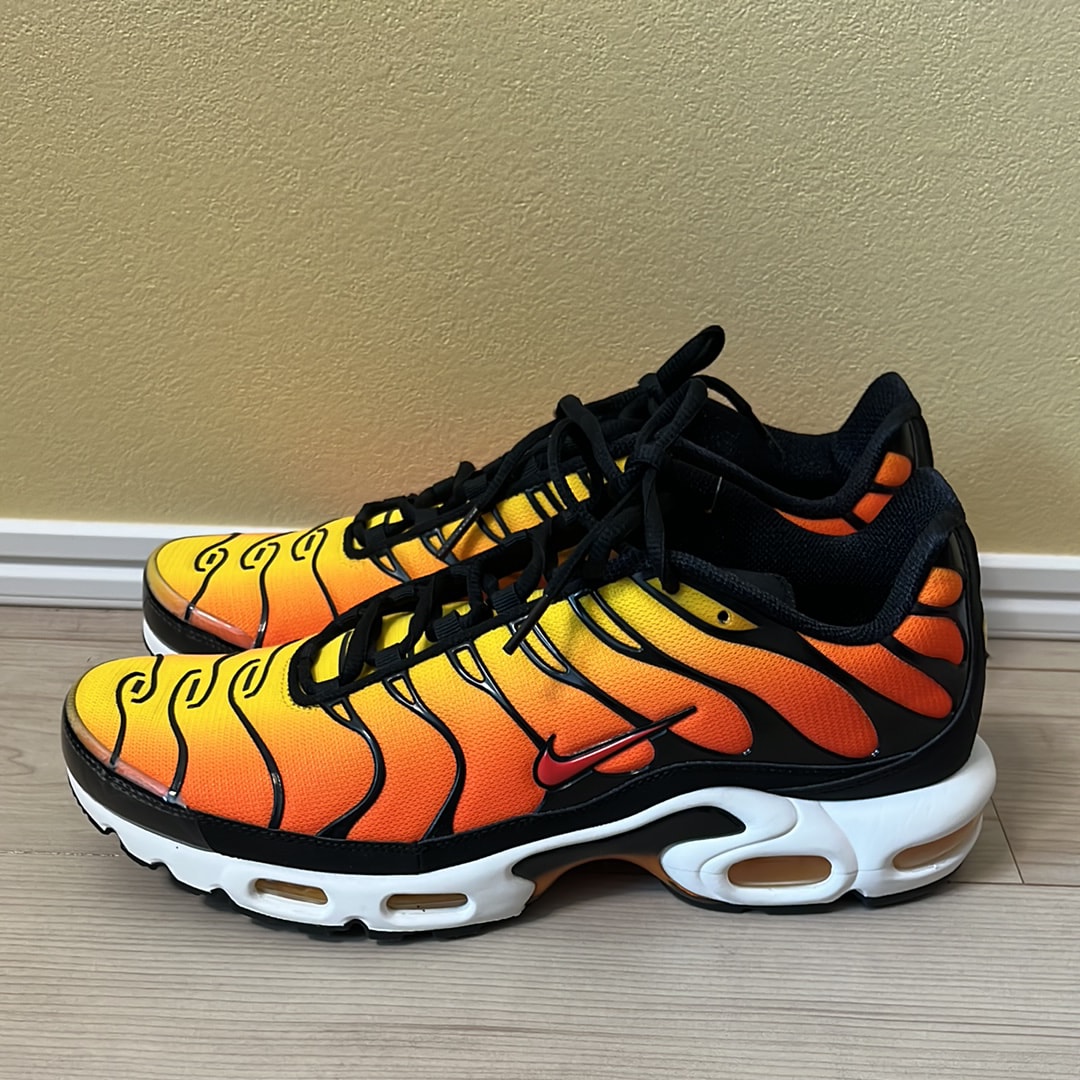 ナイキ エアマックスプラス "サンセット" (2024)
