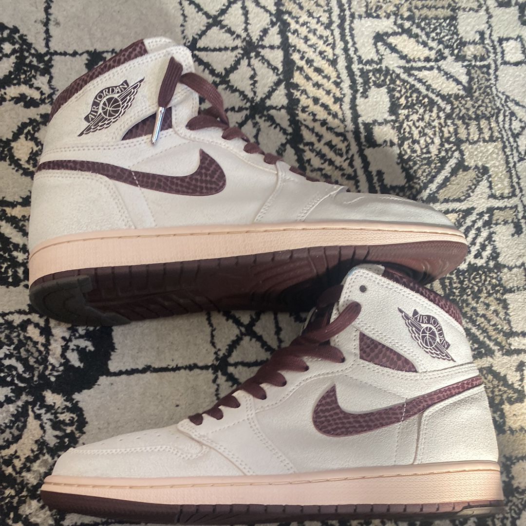 A Ma Maniere × Nike Air Jordan 1 Retro High OG "Sail and Burgundy"
