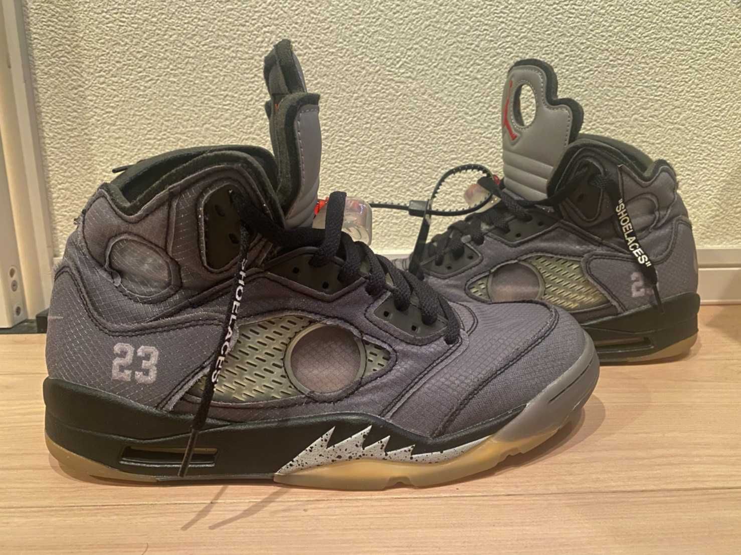 Off-White × Nike Air Jordan 5 "Black/Muslin/Fire Red"