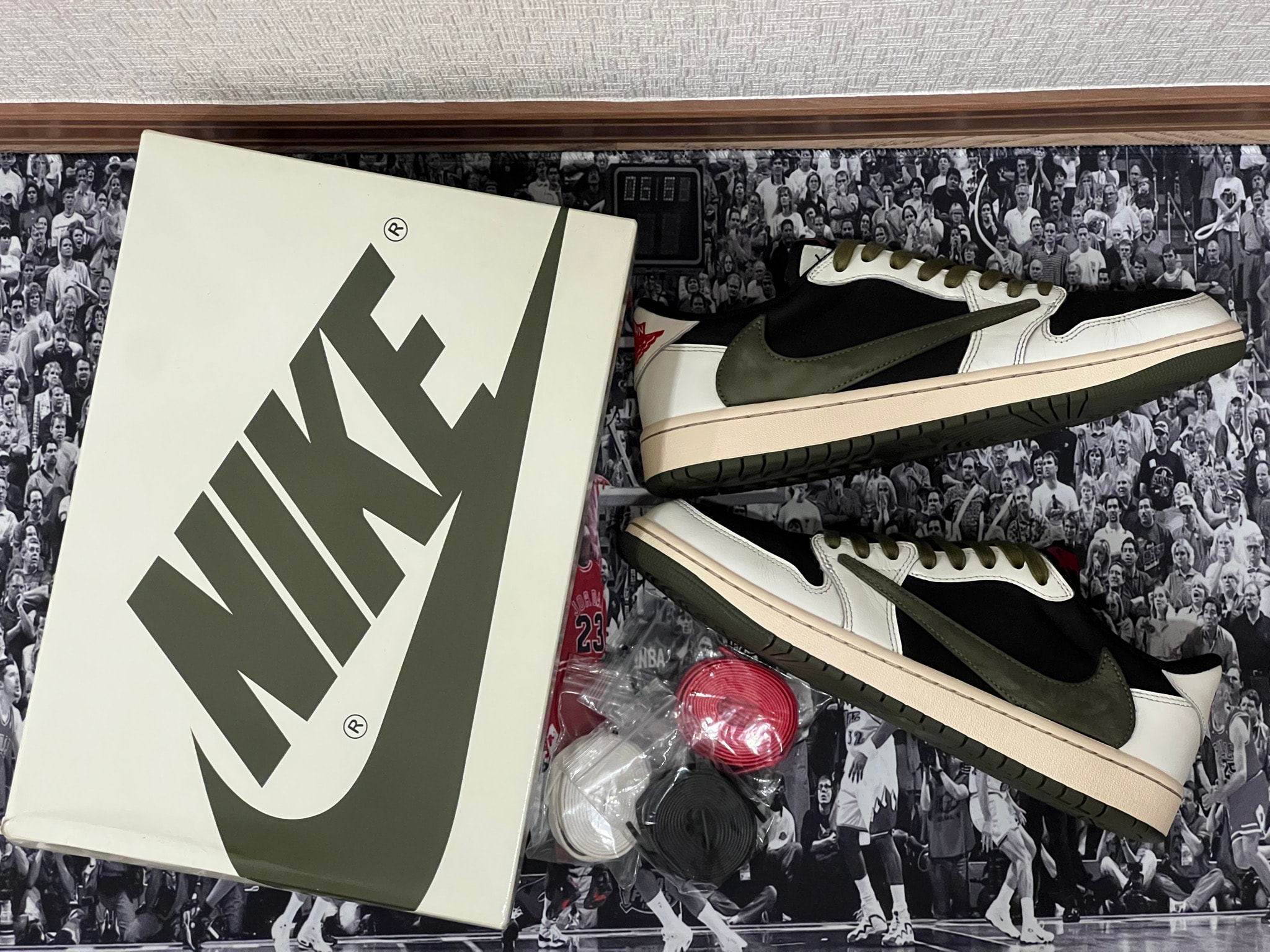 Travis Scott × Nike Women's Air Jordan 1 Low OG "Medium Olive"