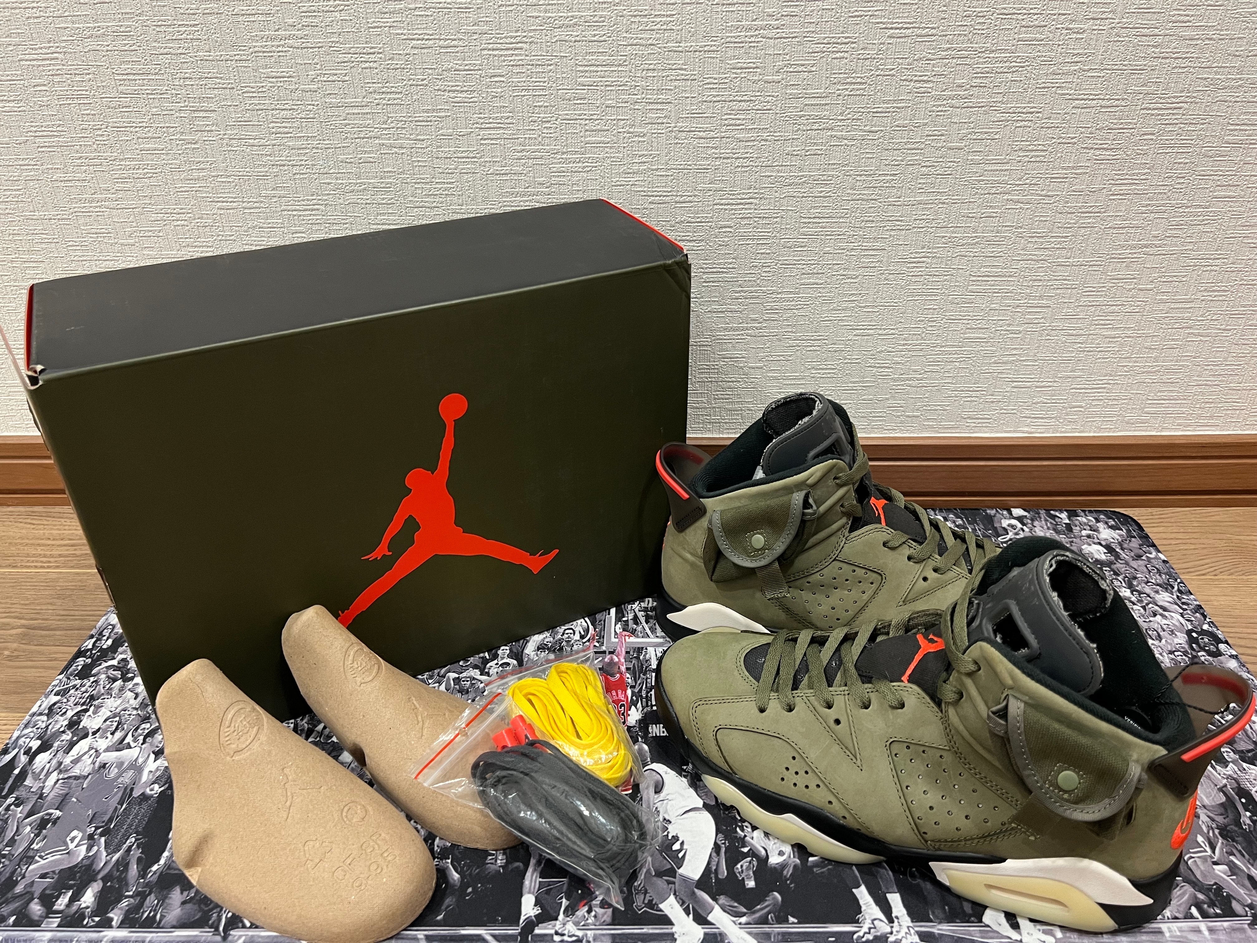 Travis Scott × Nike Air Jordan 6 Retro "Medium Olive"